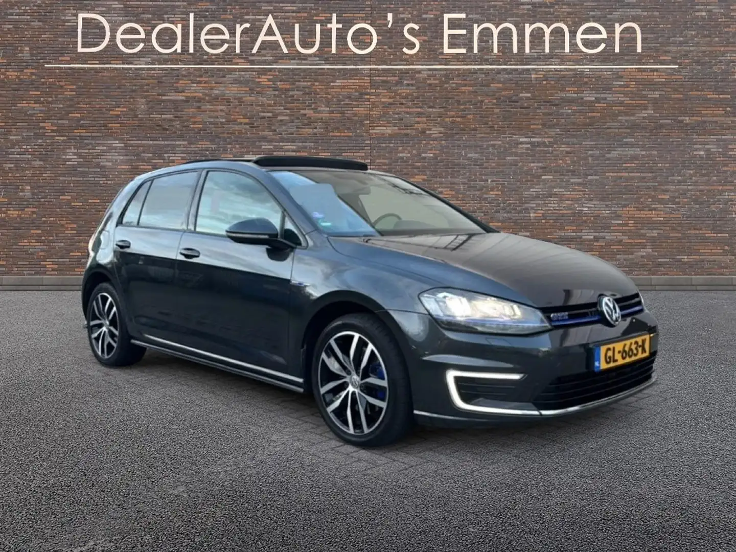 Volkswagen Golf GTE 1.4 TSI PANODAK 18"LMV NAVI ECC Grijs - 1