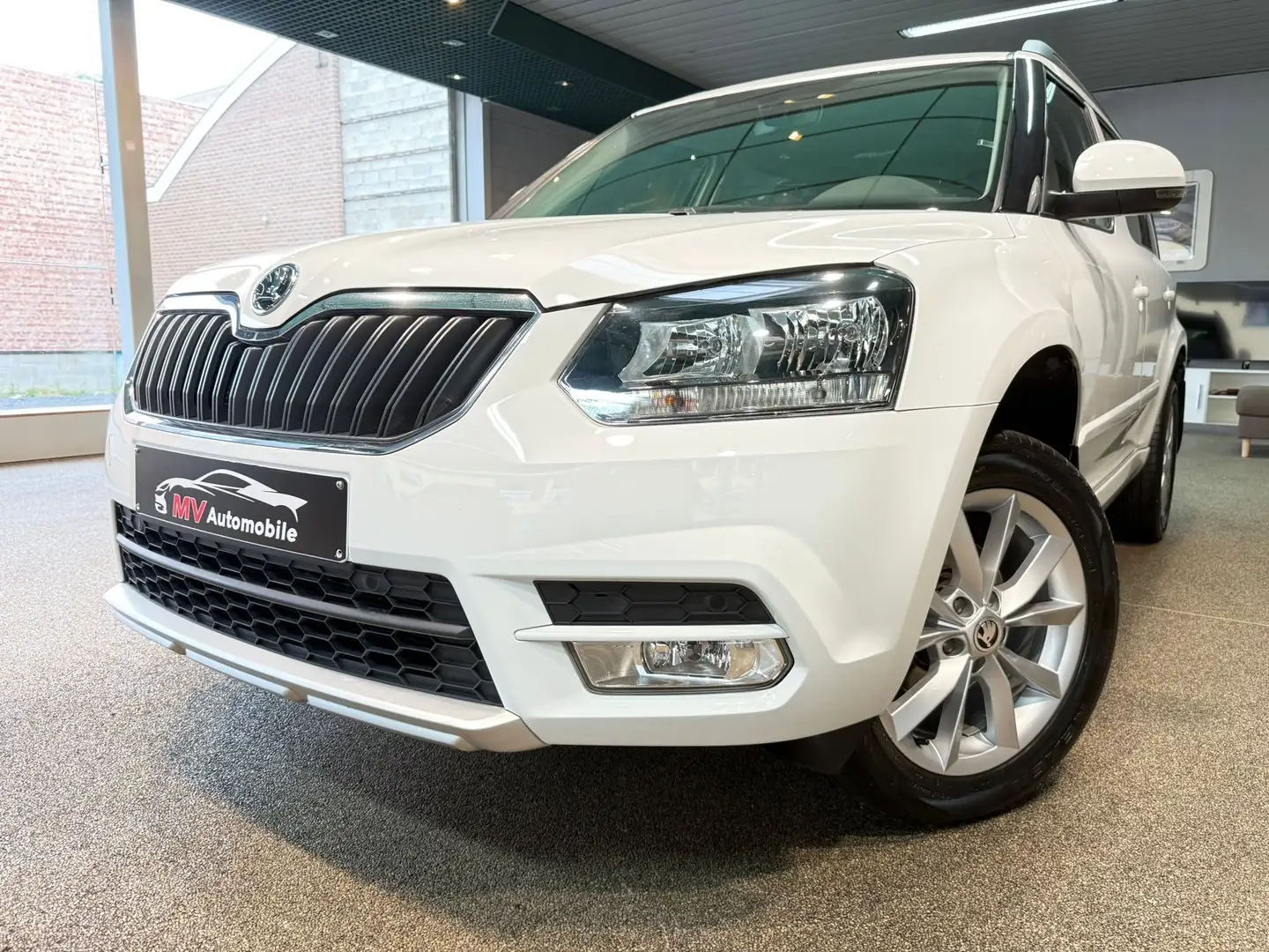 Skoda Yeti 1.4TSI Style DSG * Navi * Caméra * Clim * Jante Blanc - 1