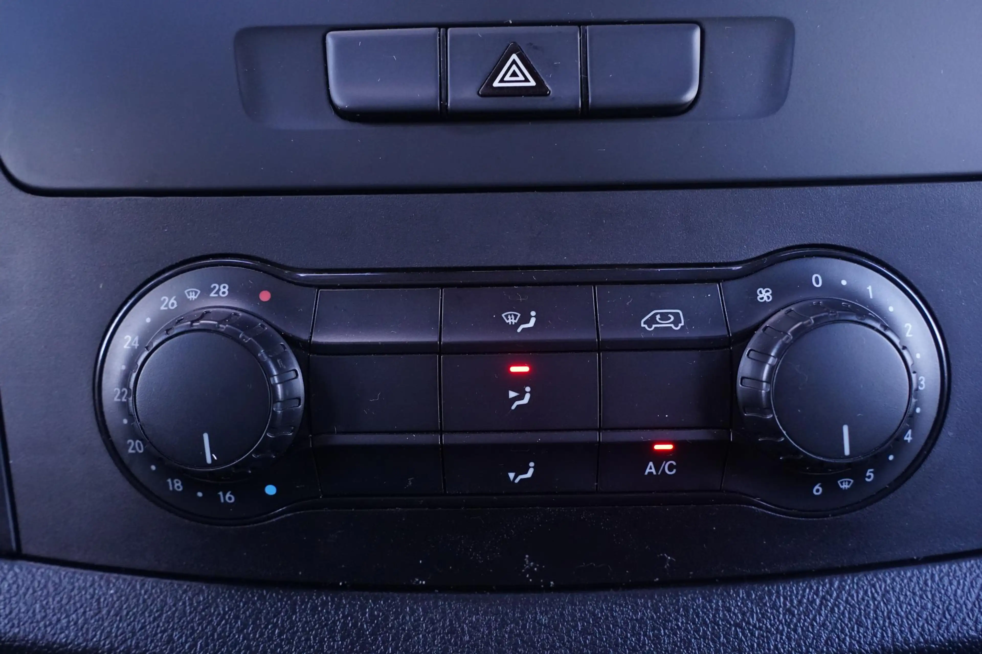 Mercedes-Benz Vito 111 CDI L3 Extra Lang Camera, APK 10-2027 Airco, C — photo 27