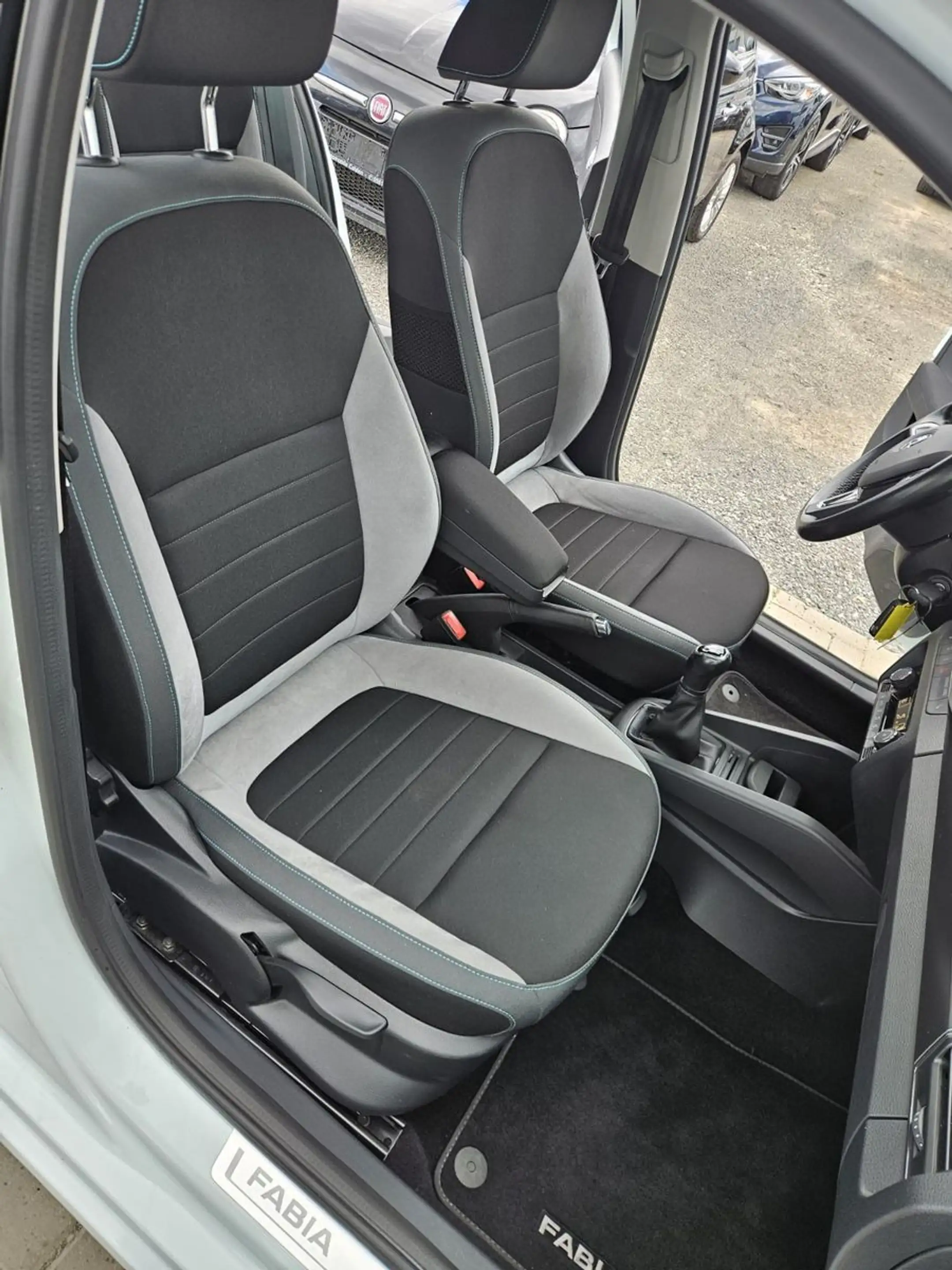 Skoda Fabia Joy — photo 12