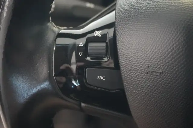 Peugeot 308 SW view 12