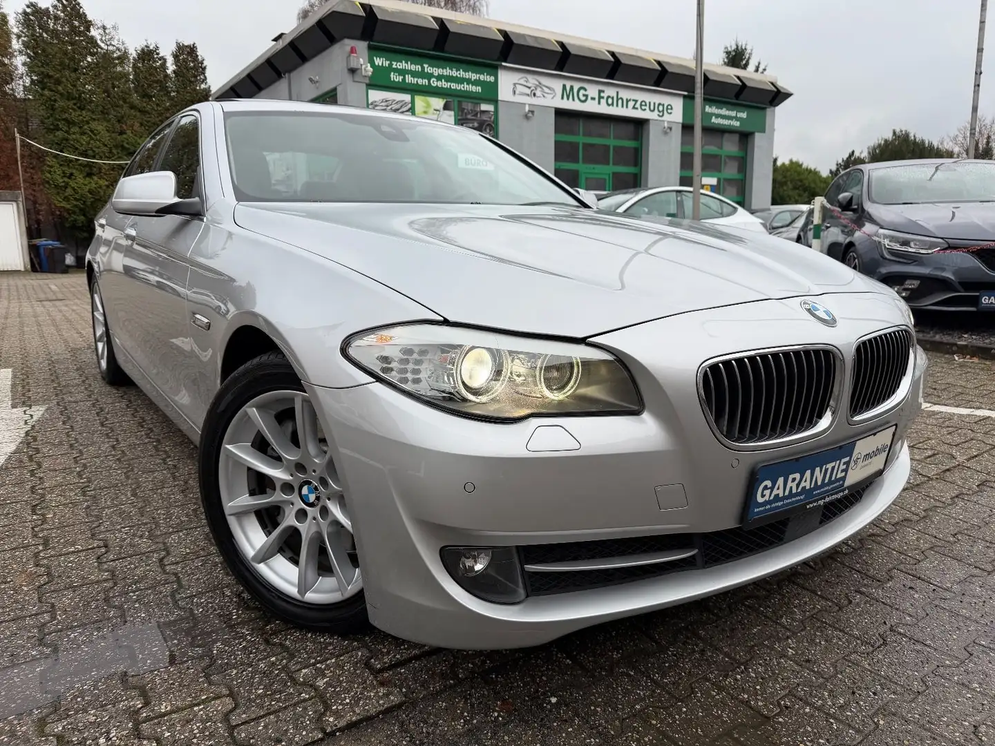 BMW 525 d LIMO HUD LEDER XENON SD ACC AUTOMATIK Silber - 1