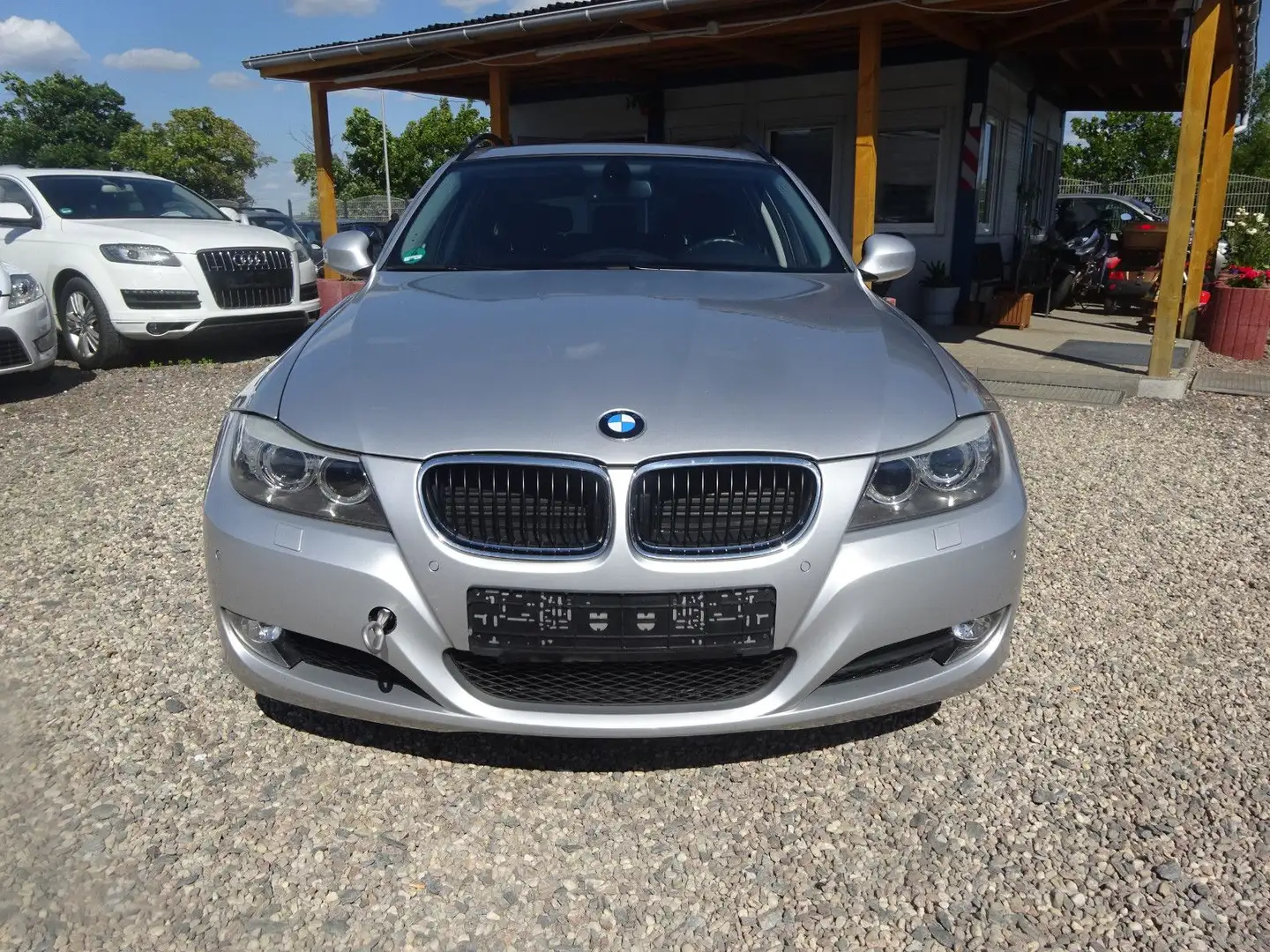 BMW 320 Baureihe 3 Touring 320i Silber - 2