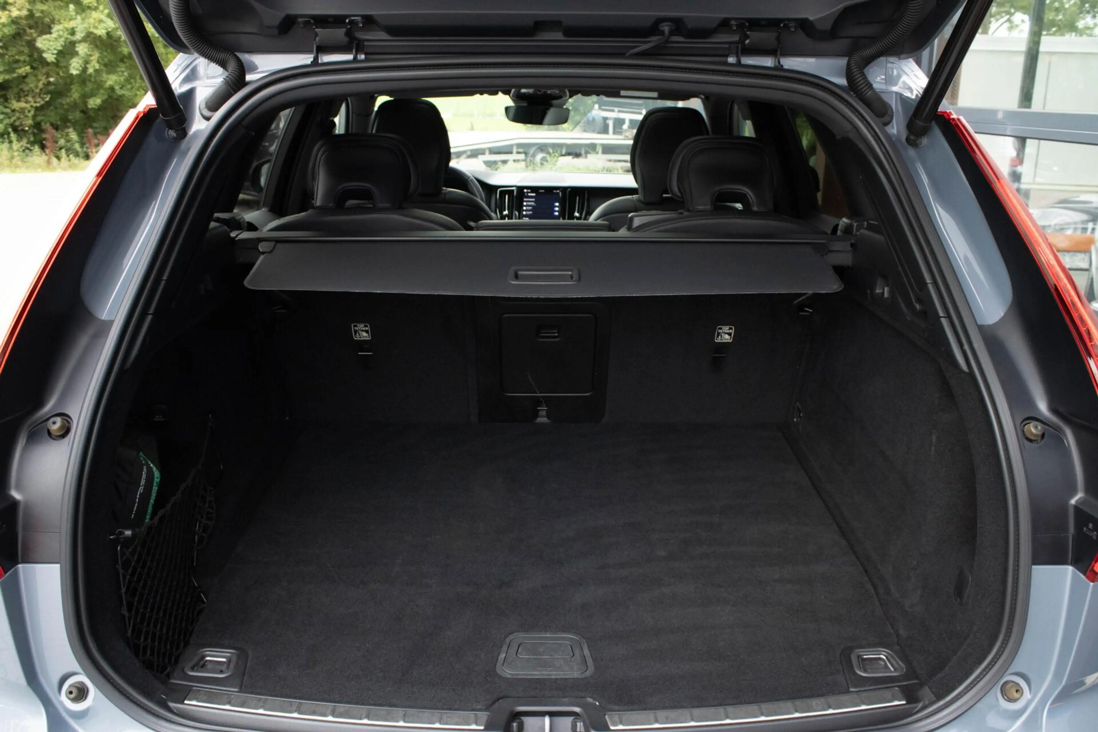 Volvo XC60 2.0 T6 PHEV AWD Ultimate Dark Long Range|Maxton Bo — photo 44