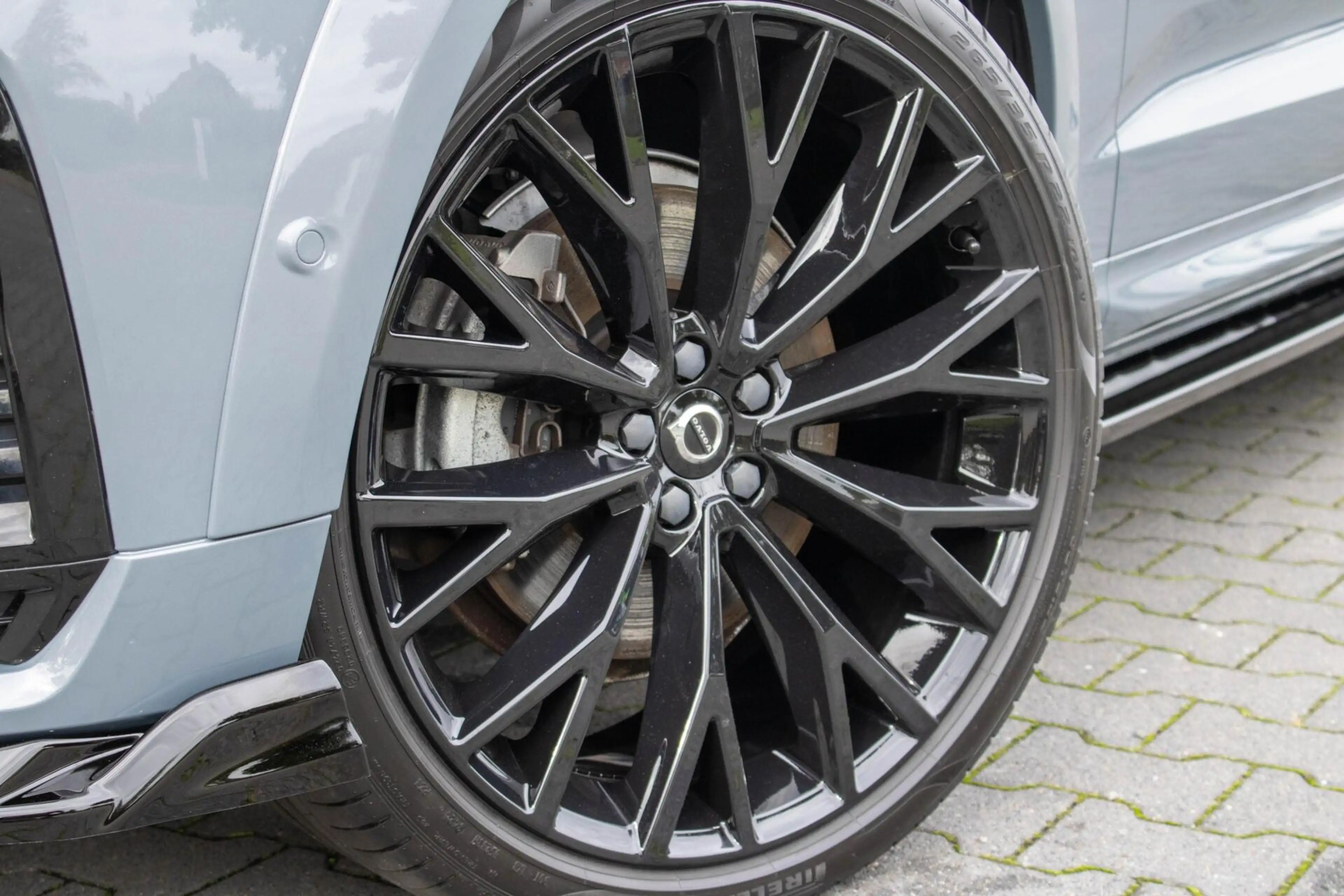 Volvo XC60 2.0 T6 PHEV AWD Ultimate Dark Long Range|Maxton Bo — photo 10