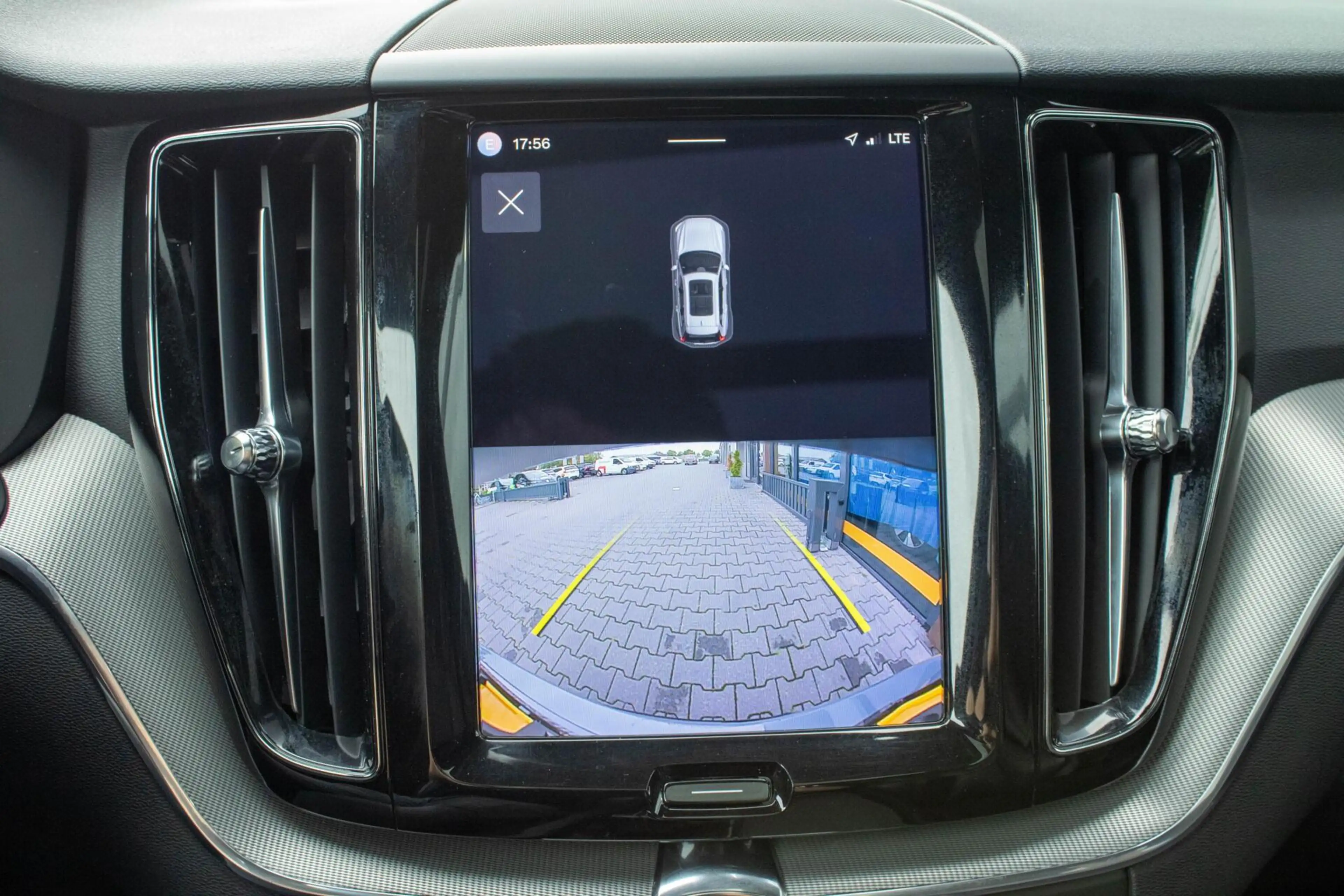 Volvo XC60 2.0 T6 PHEV AWD Ultimate Dark Long Range|Maxton Bo — photo 34