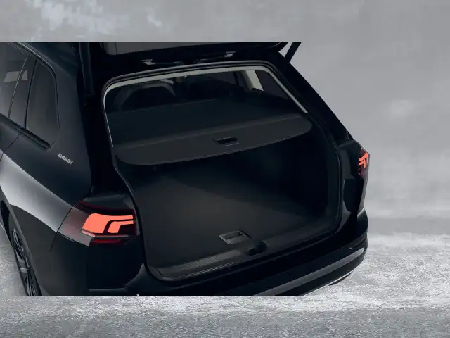 Volkswagen Golf view 8