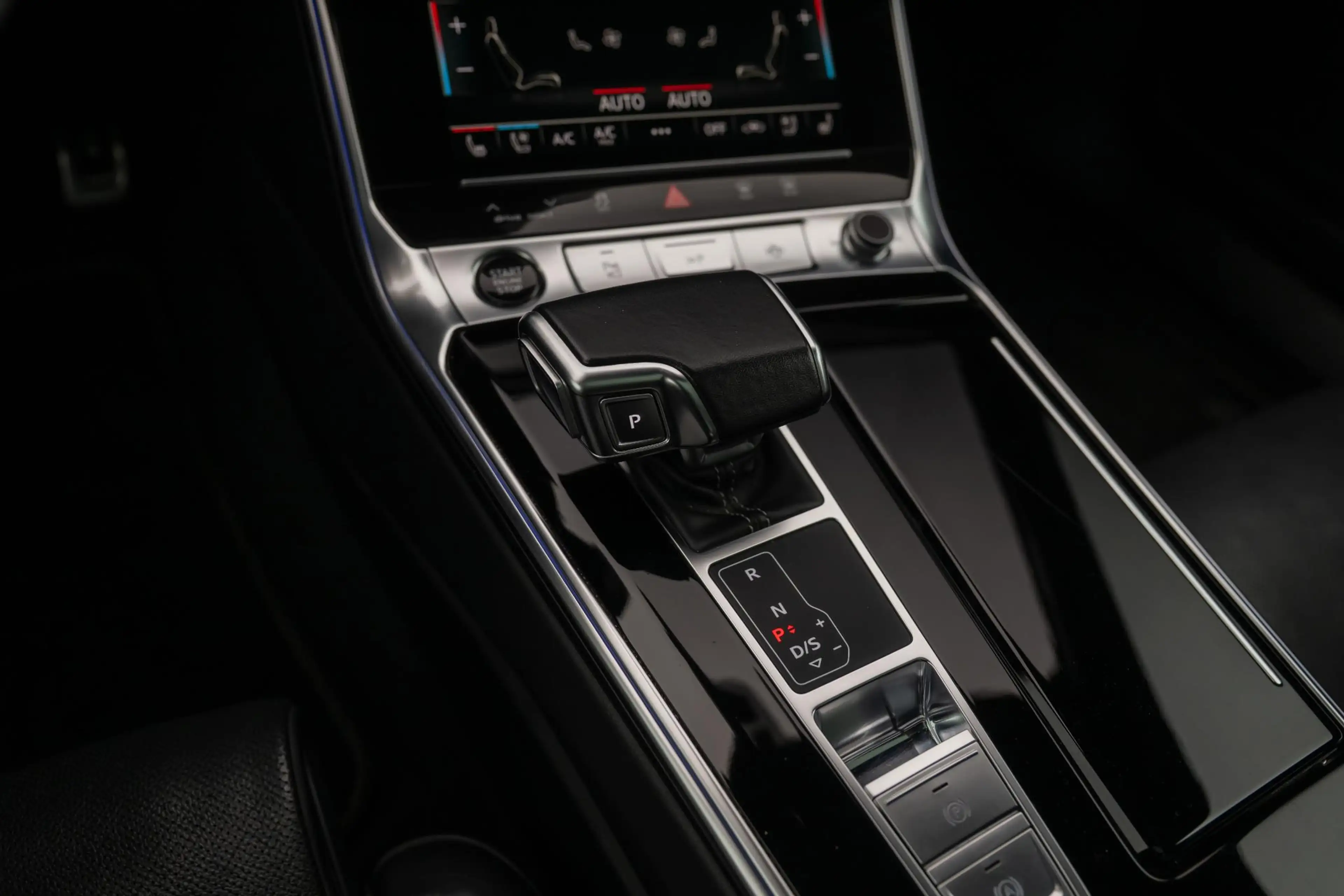 Audi A6 Avant 55 TFSI e quattro Competition S6 Style Deale — photo 30