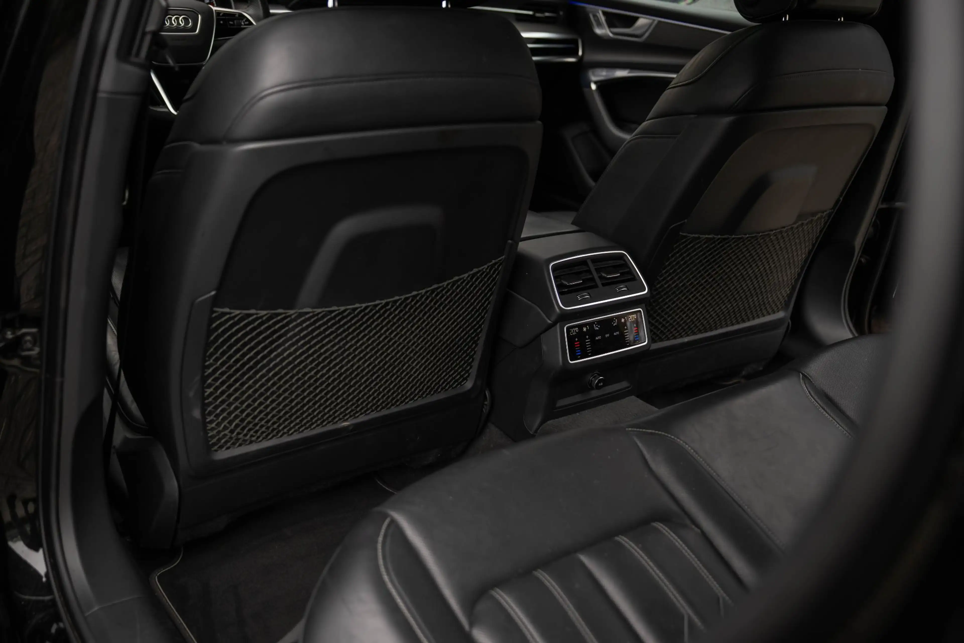 Audi A6 Avant 55 TFSI e quattro Competition S6 Style Deale — photo 32