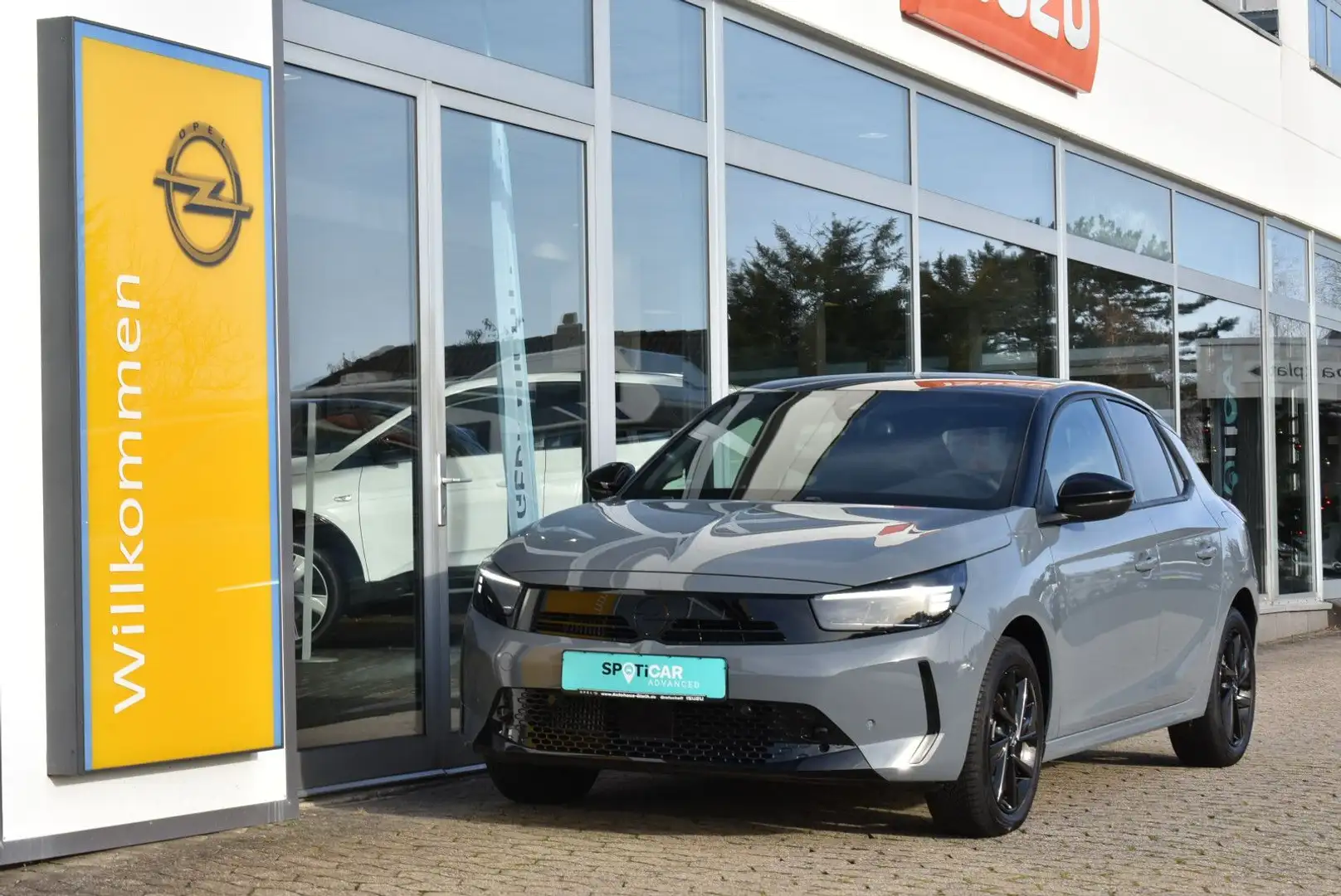 Opel Corsa F GS Aut. * Navi * Grau - 2