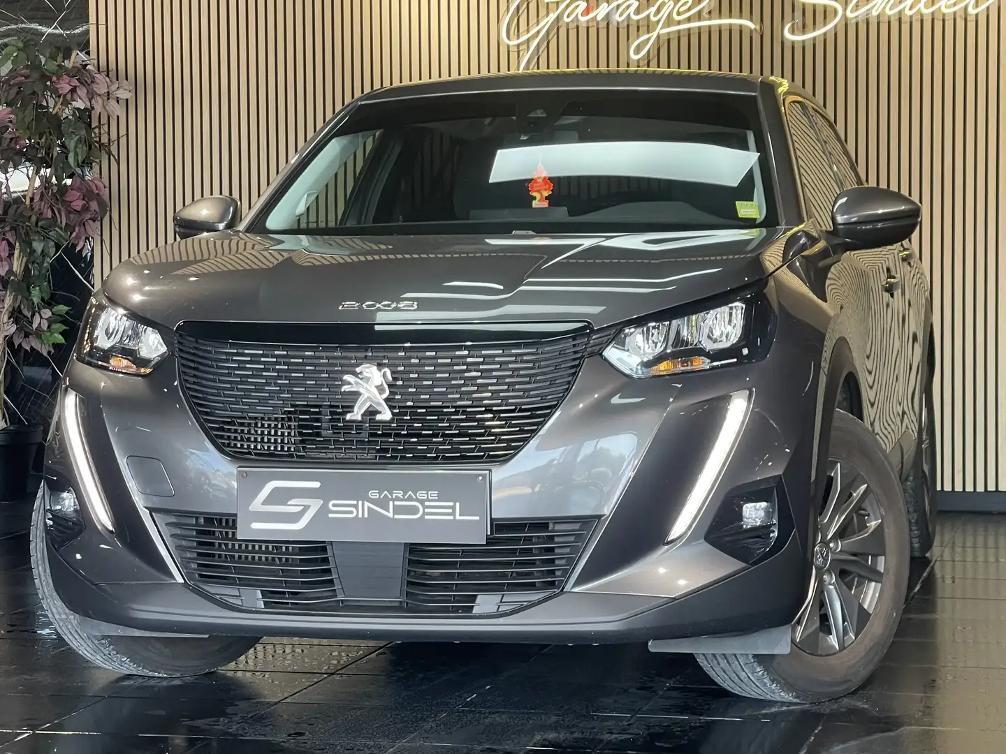 Peugeot 2008 1.5 BlueHDi Allure / GARANTIE 12 Mois / 1er Main Grijs - 1