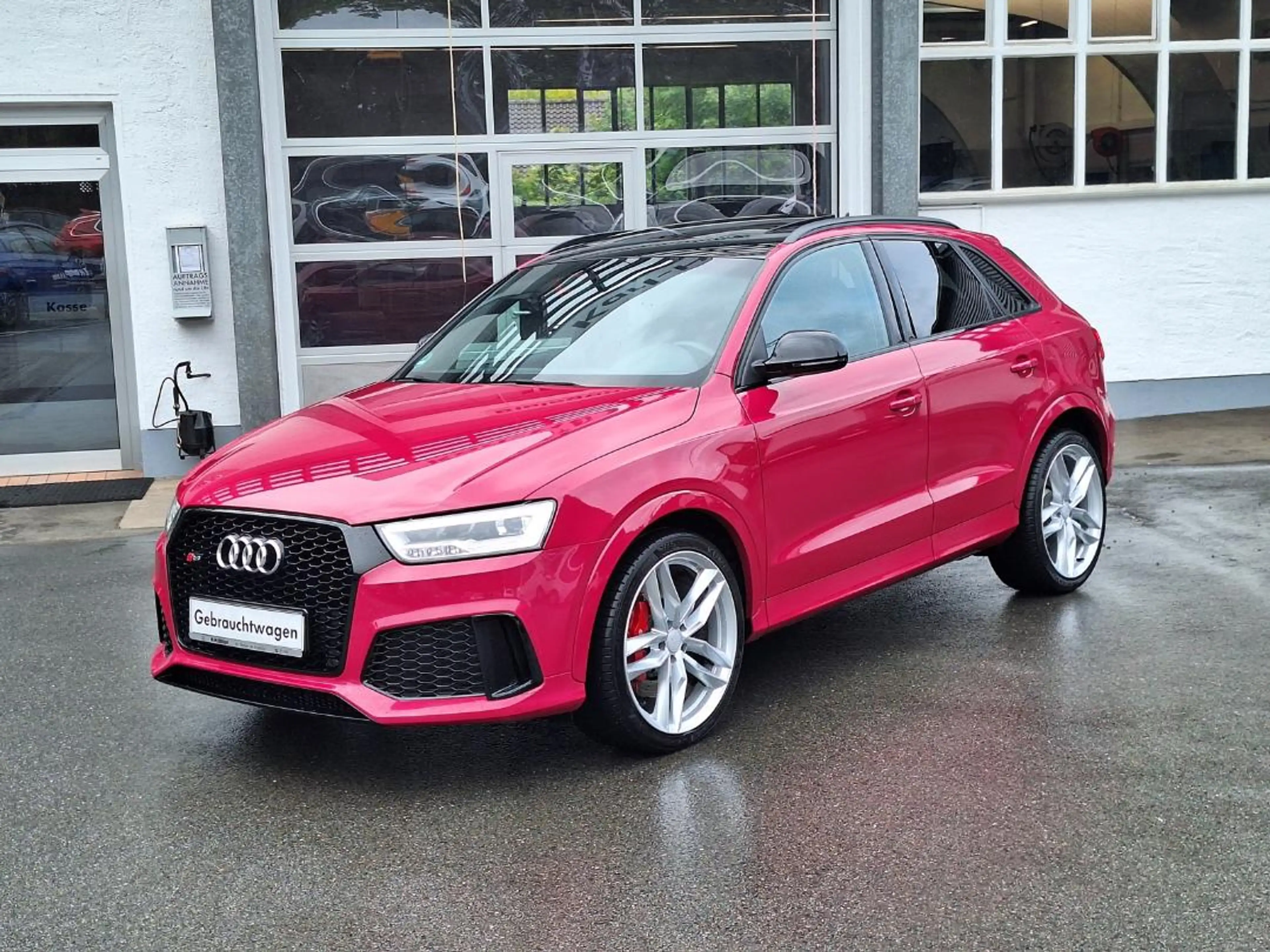 Audi RS Q3 2.5 TFSI quattro Performance Pano Optikpaket — photo 2