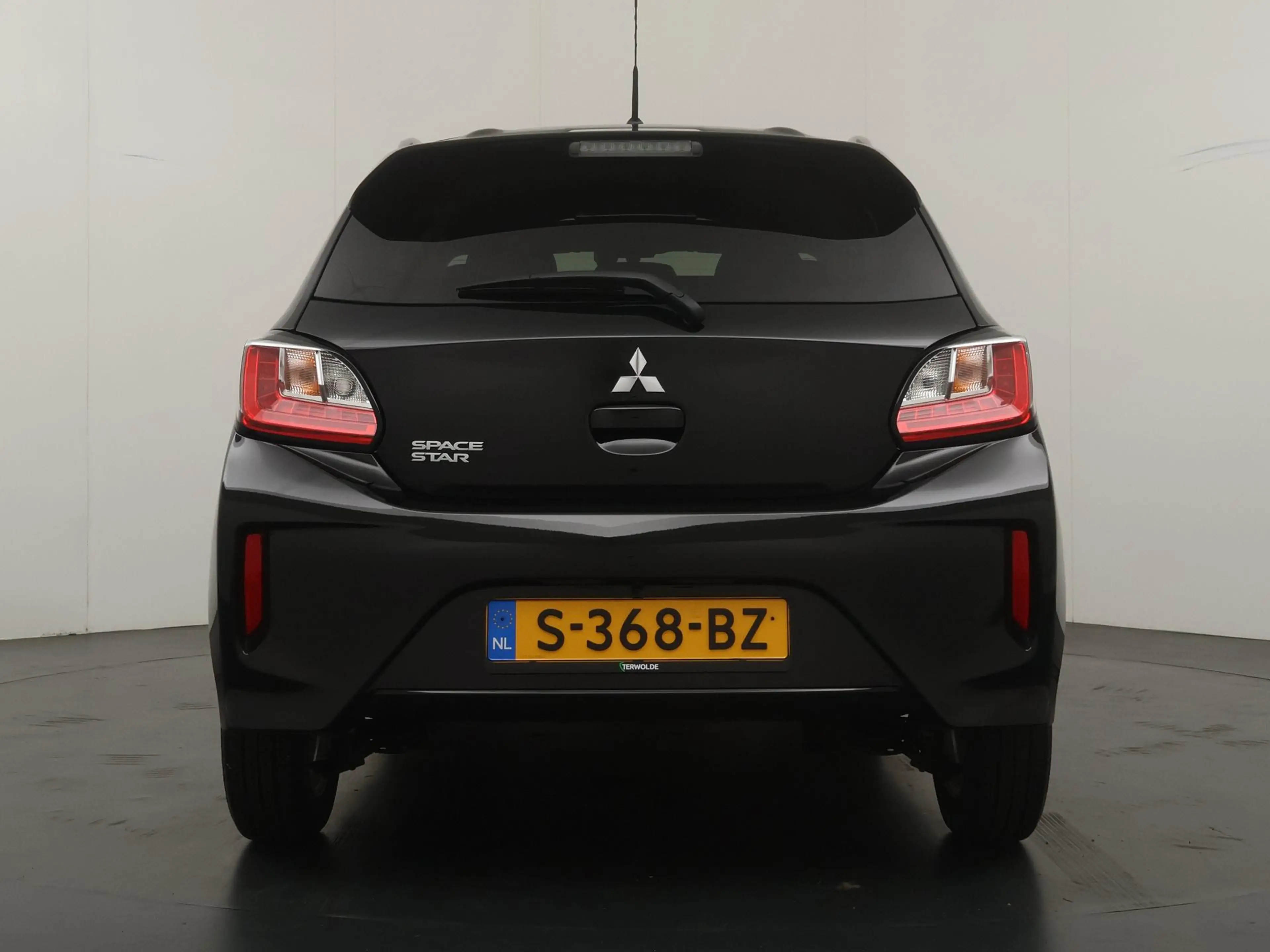 Mitsubishi Space Star 1.2 Dynamic — photo 4