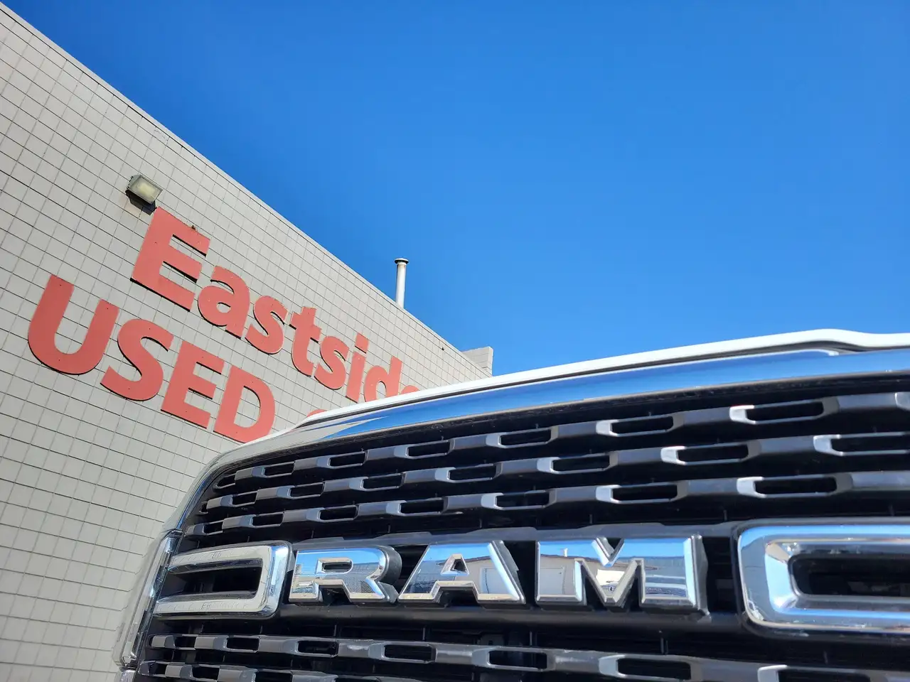 RAM 3500 снимка RAM 3500