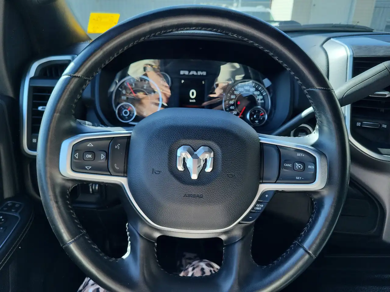 RAM 3500 снимка RAM 3500