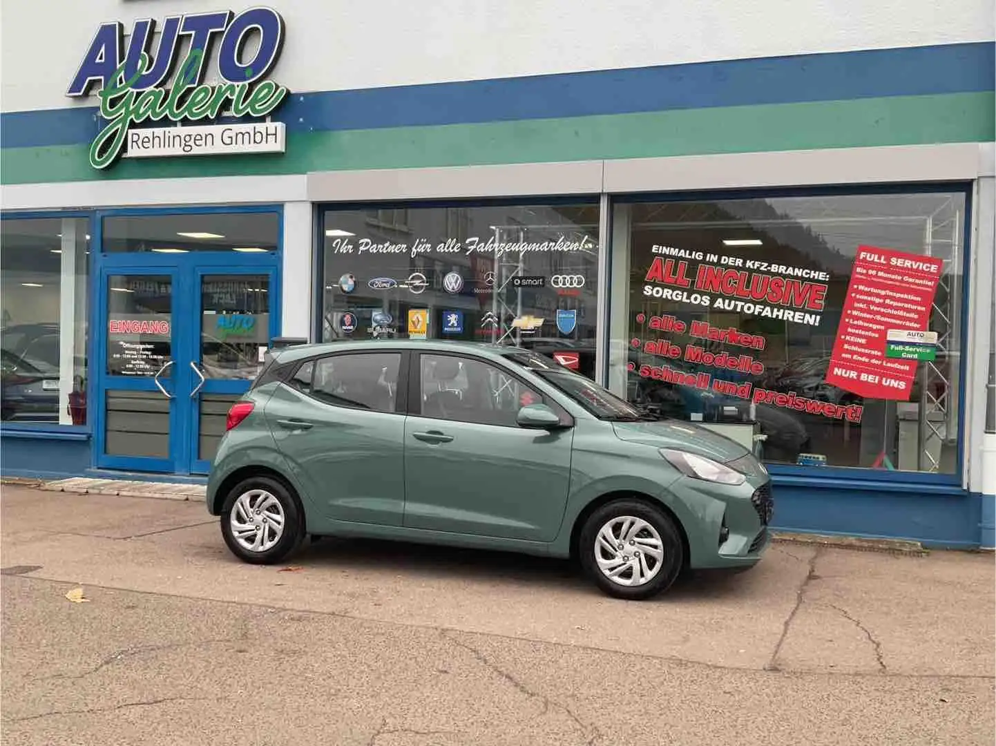 Hyundai i10 1.0 KAT Comfort Smart MY 2025 Grün - 1