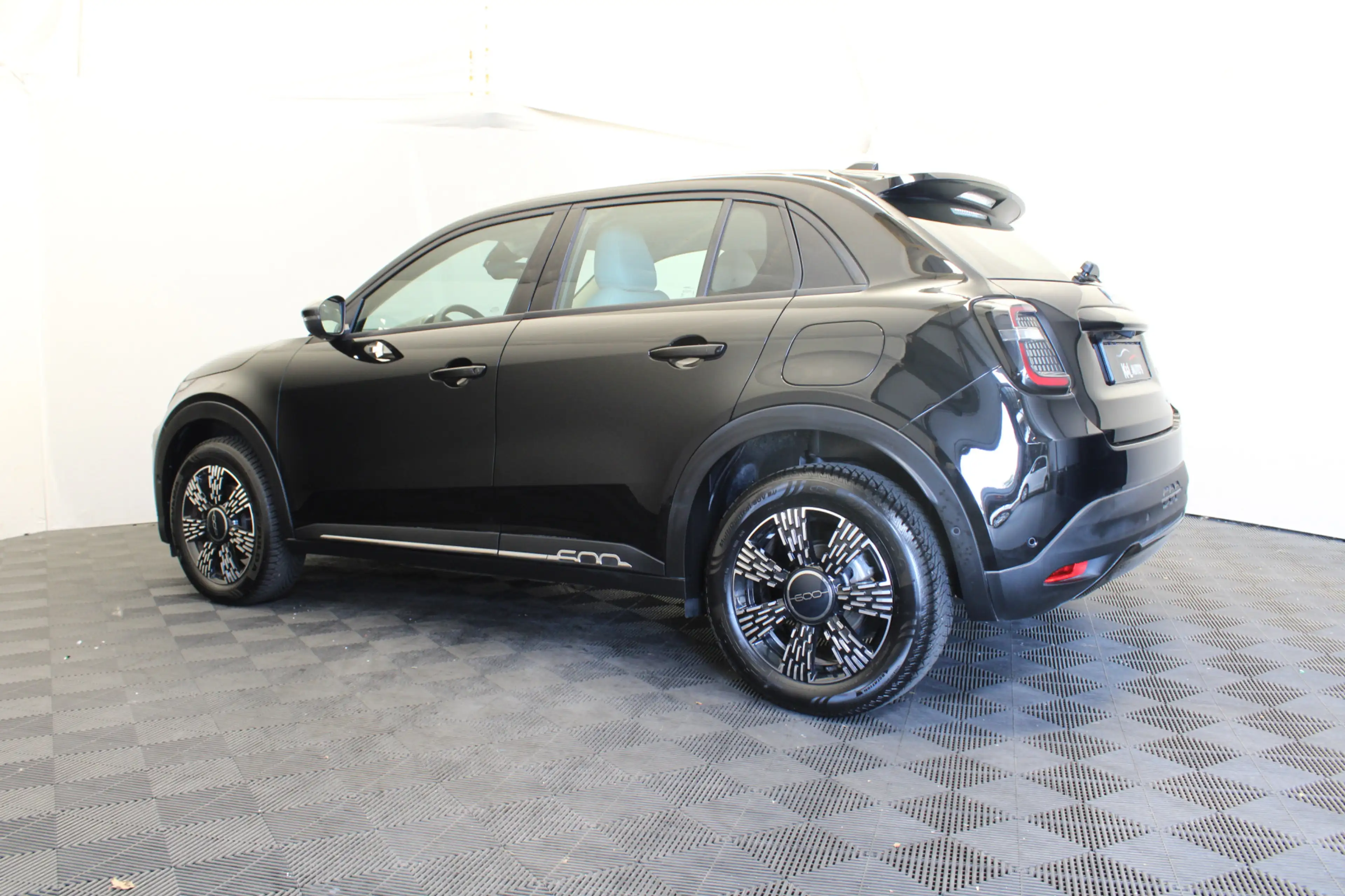 Fiat 600 1.2 Hybrid Urban — photo 3