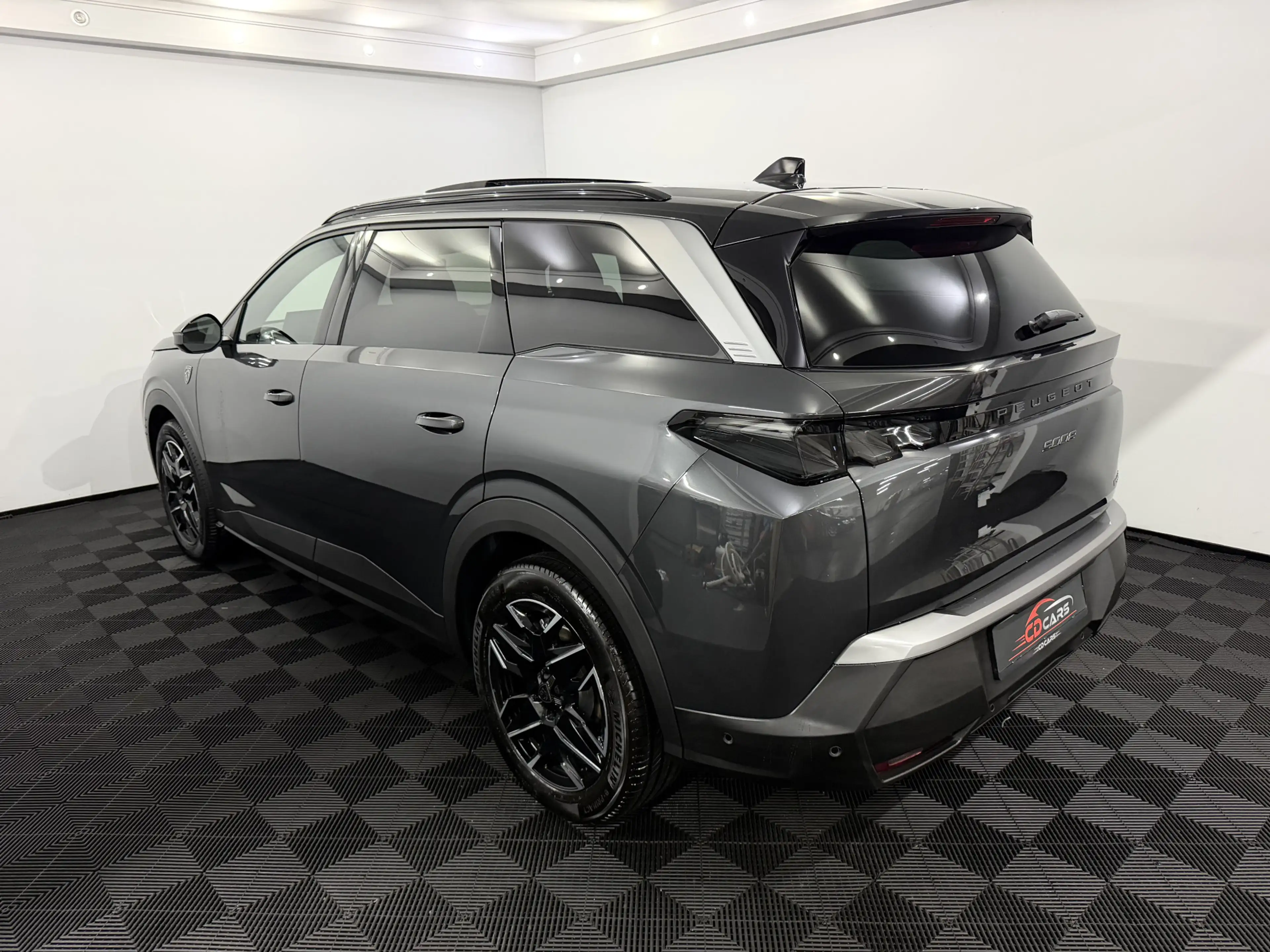 Peugeot 5008 1.2 Hybrid 145 GT Exclusive 7p Panoramadak, 360 Ca — photo 4