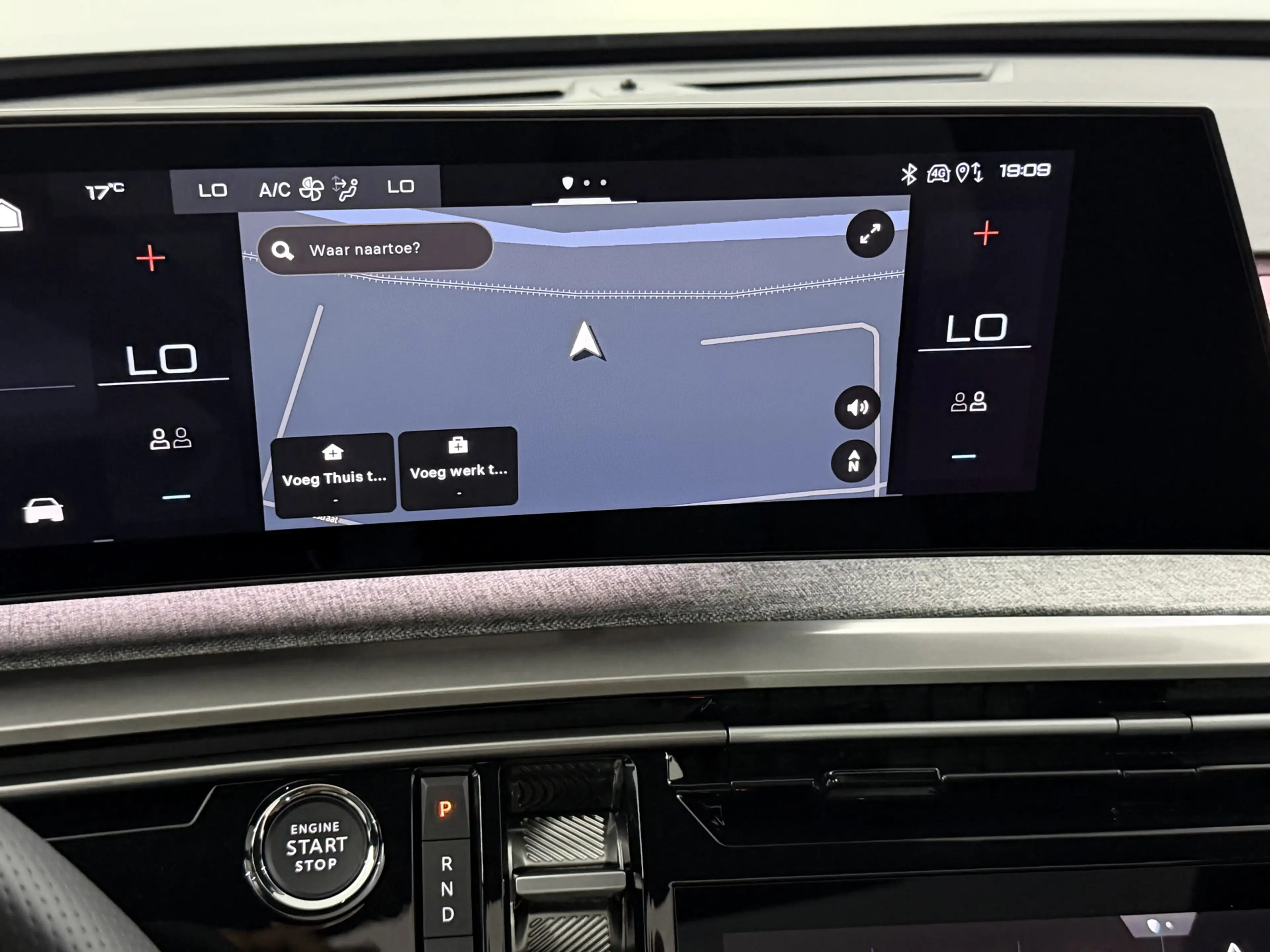 Peugeot 5008 1.2 Hybrid 145 GT Exclusive 7p Panoramadak, 360 Ca — photo 22