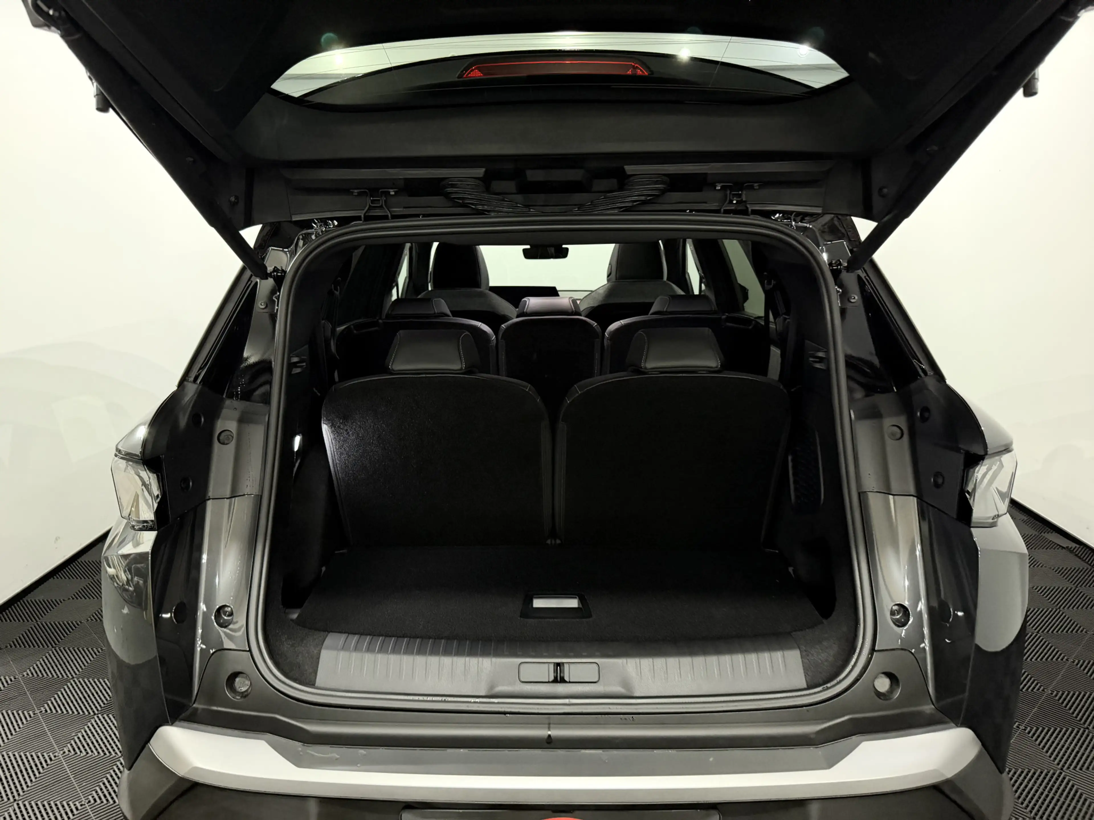 Peugeot 5008 1.2 Hybrid 145 GT Exclusive 7p Panoramadak, 360 Ca — photo 35