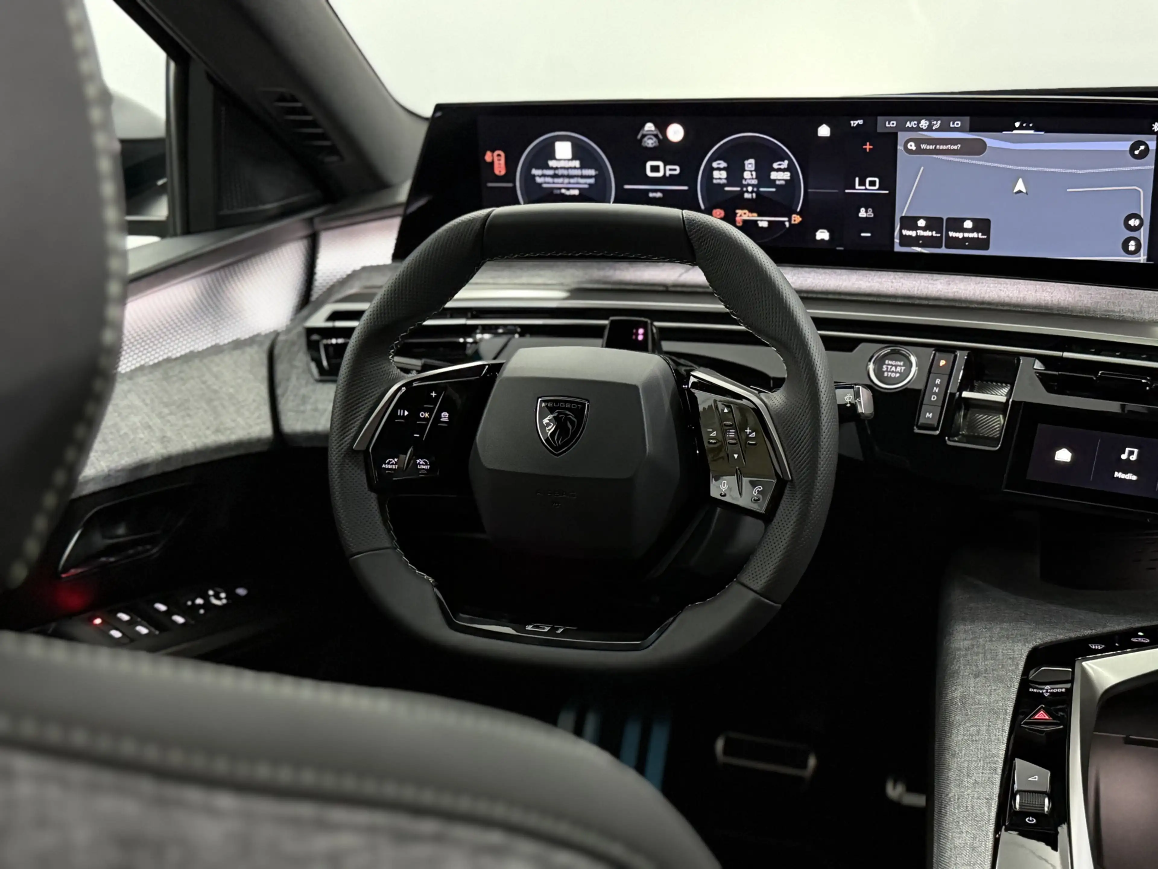 Peugeot 5008 1.2 Hybrid 145 GT Exclusive 7p Panoramadak, 360 Ca — photo 18