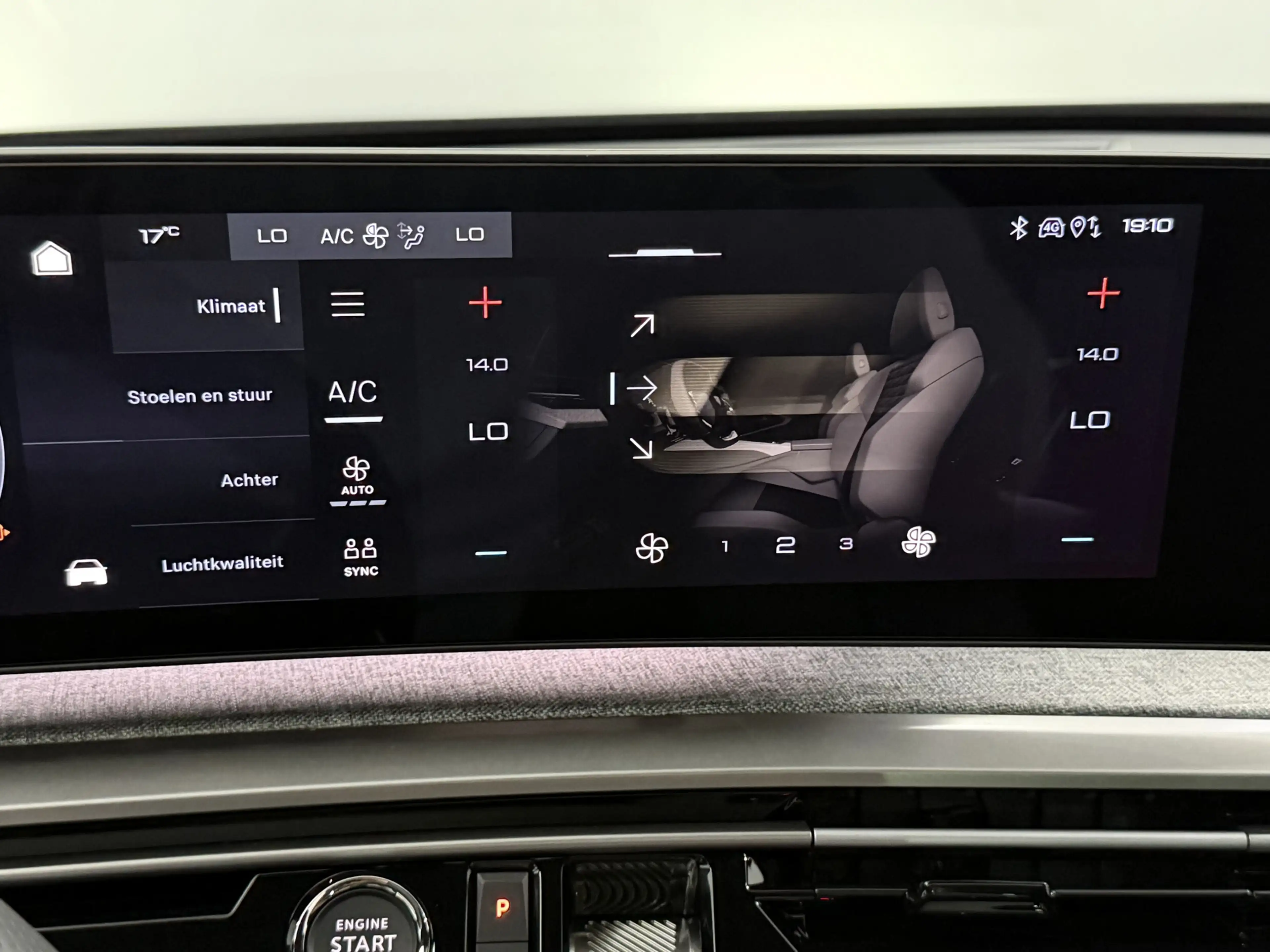 Peugeot 5008 1.2 Hybrid 145 GT Exclusive 7p Panoramadak, 360 Ca — photo 30