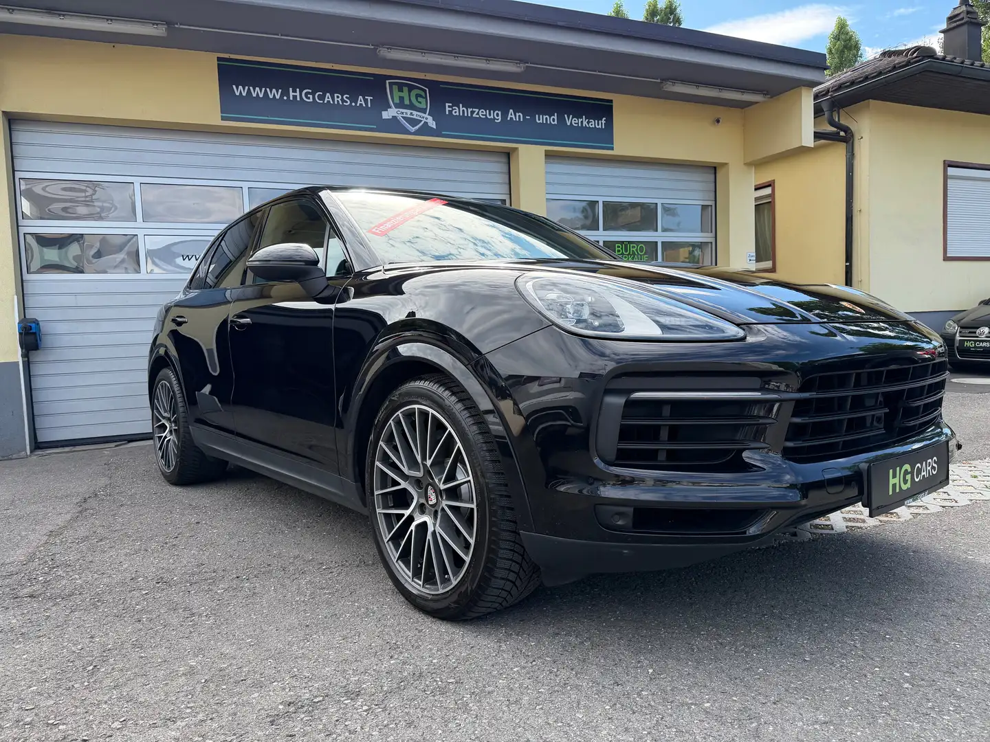 Porsche Cayenne 3,0 Turbo V6*ACC*Kamera*21"BOSE*LED*PANORAMA* Schwarz - 2