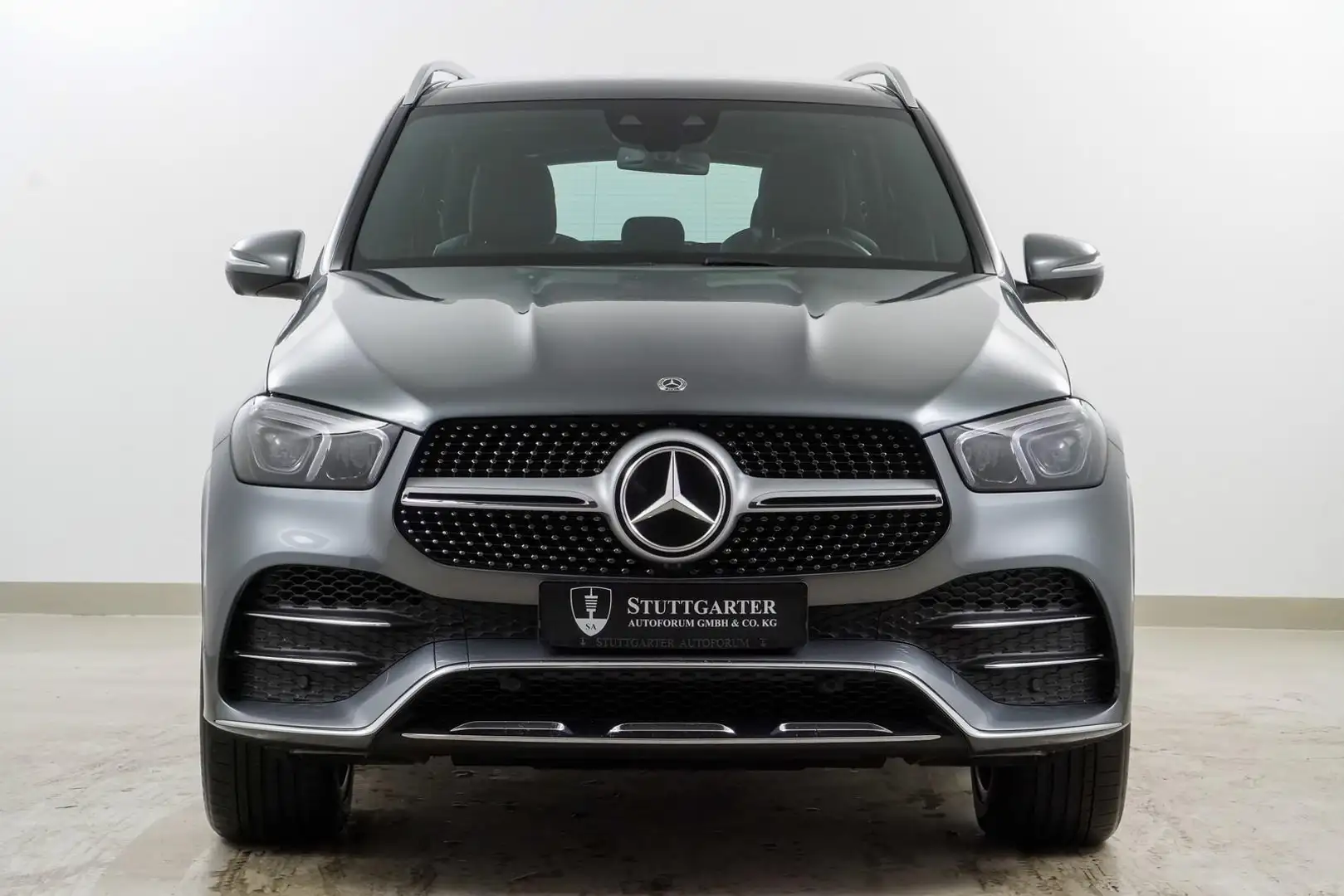 Mercedes-Benz GLE 350 d 4M AMG Line Pano 360K Distr AHK HUD Grau - 2