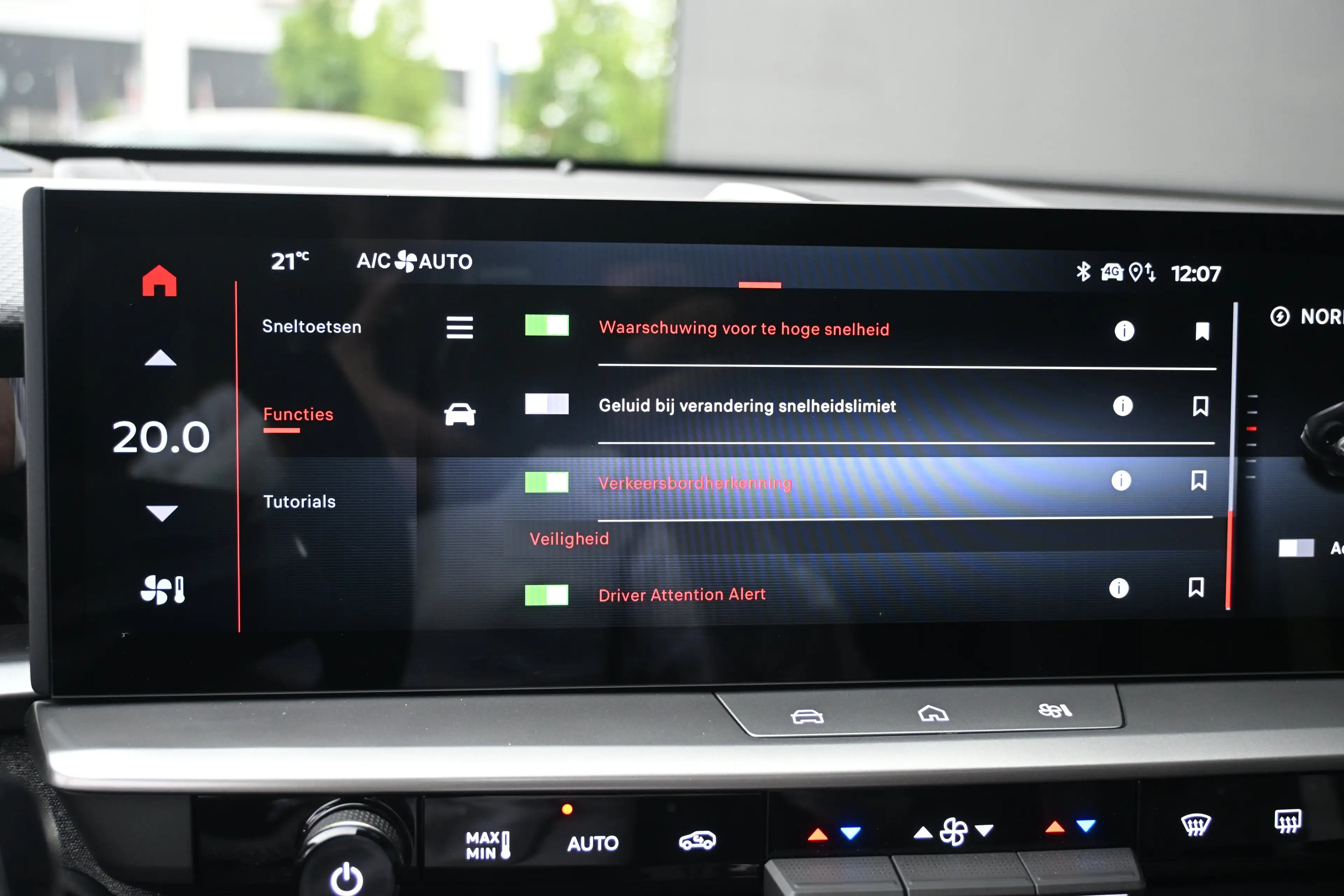 Opel Grandland Electric Ultimate AWD 73 kWh 325pk Tot 8 Jaar Gara — photo 30