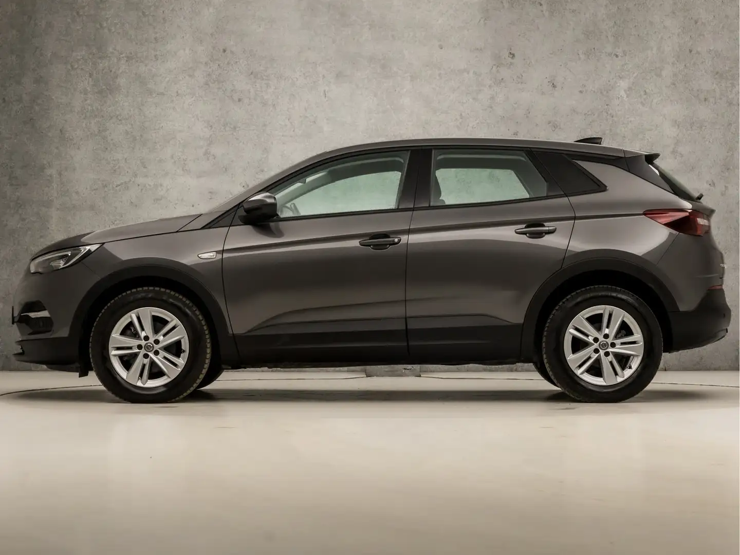 Opel Grandland X 1.2 Turbo Sport Automaat (APPLE CARPLAY, GROOT NAV Gris - 2