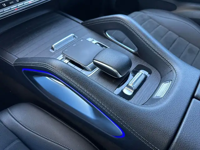 Mercedes-Benz GLE view 21