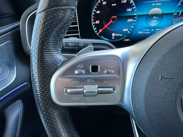 Mercedes-Benz GLE view 23
