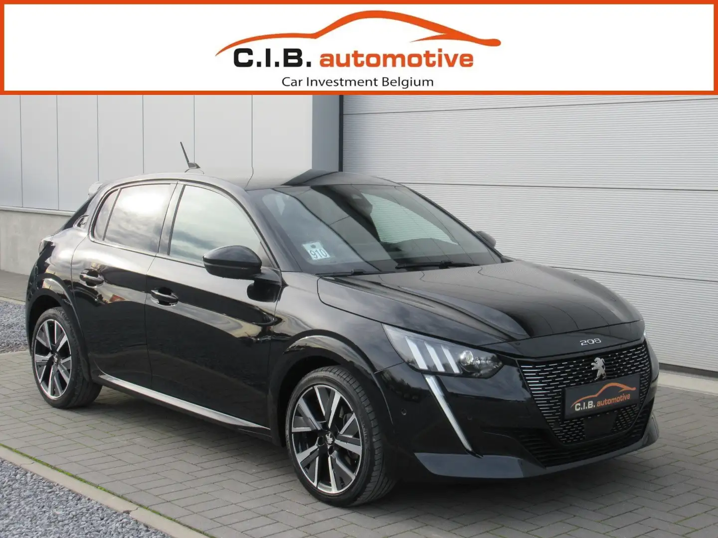 Peugeot 208 1.2i Aut. GT-Line / € 10.990 netto / Navi / Noir - 1