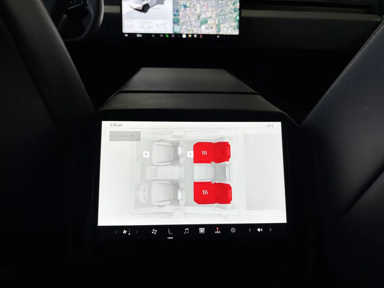 Tesla Cybertruck снимка Tesla Cybertruck