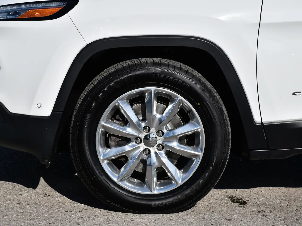 Jeep Cherokee снимка Jeep Cherokee