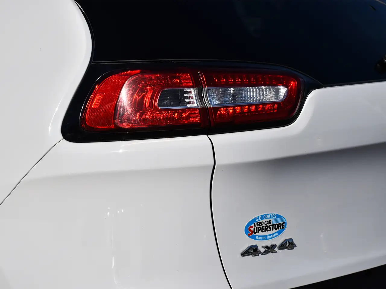 Jeep Cherokee снимка Jeep Cherokee
