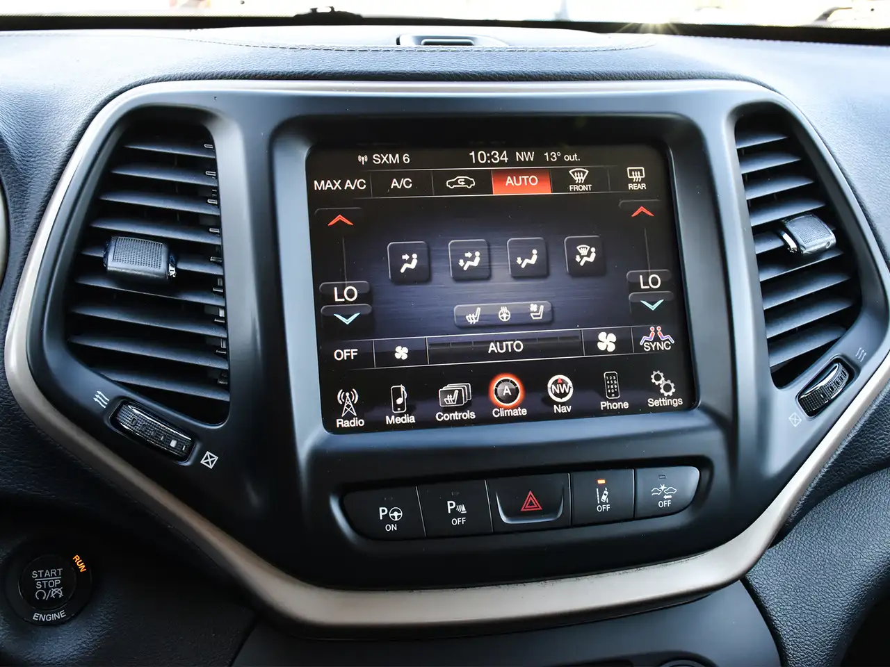 Jeep Cherokee снимка Jeep Cherokee