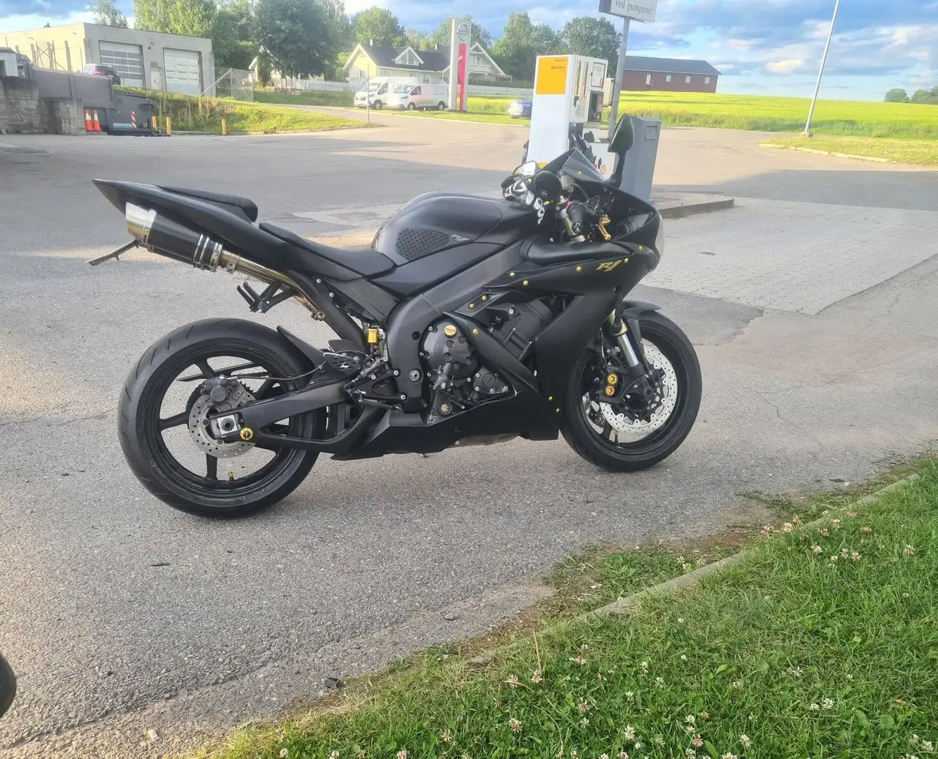 Yamaha YZF-R1 Negru - 2