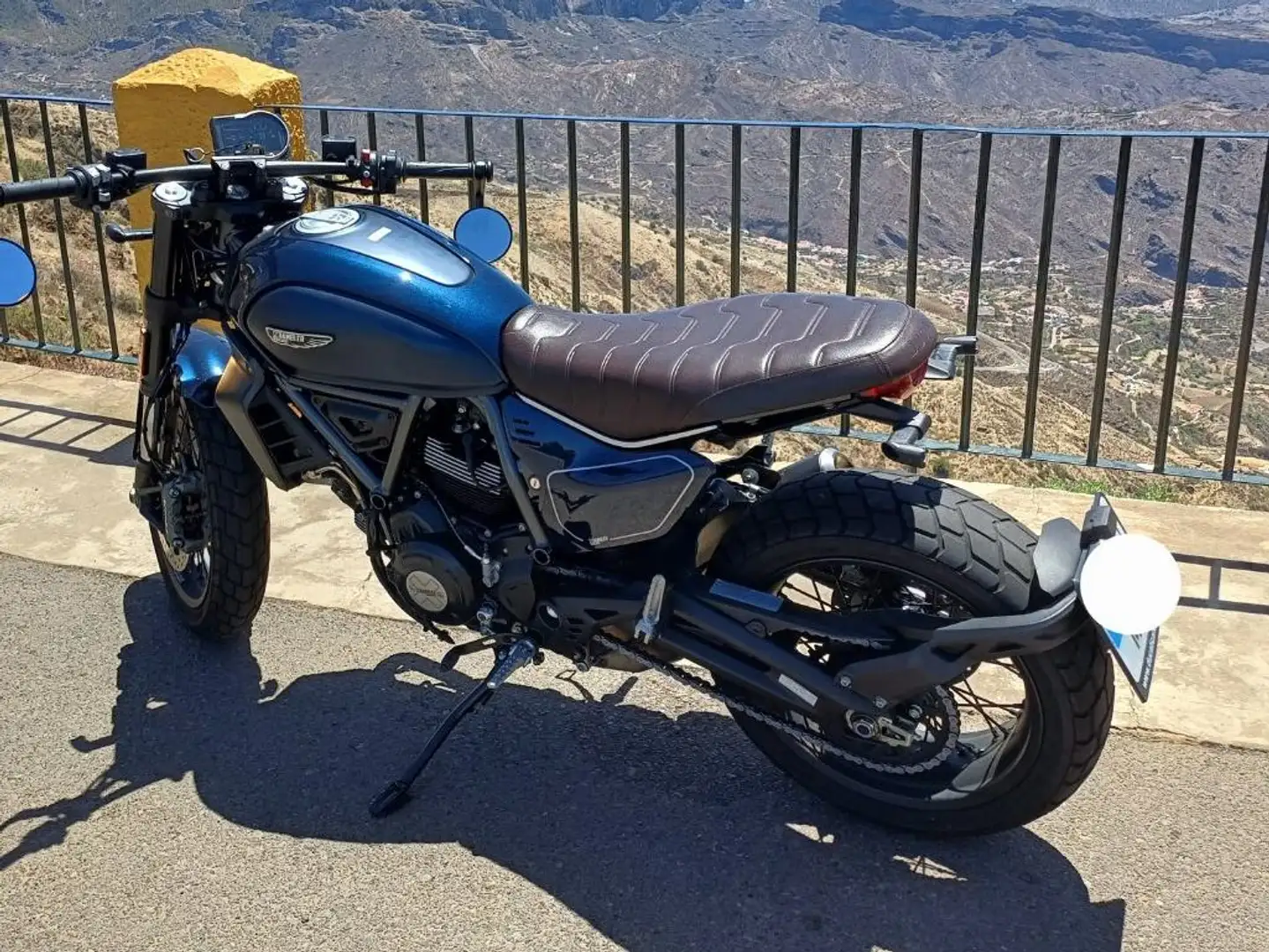 Ducati Scrambler Nightshift Azul - 1