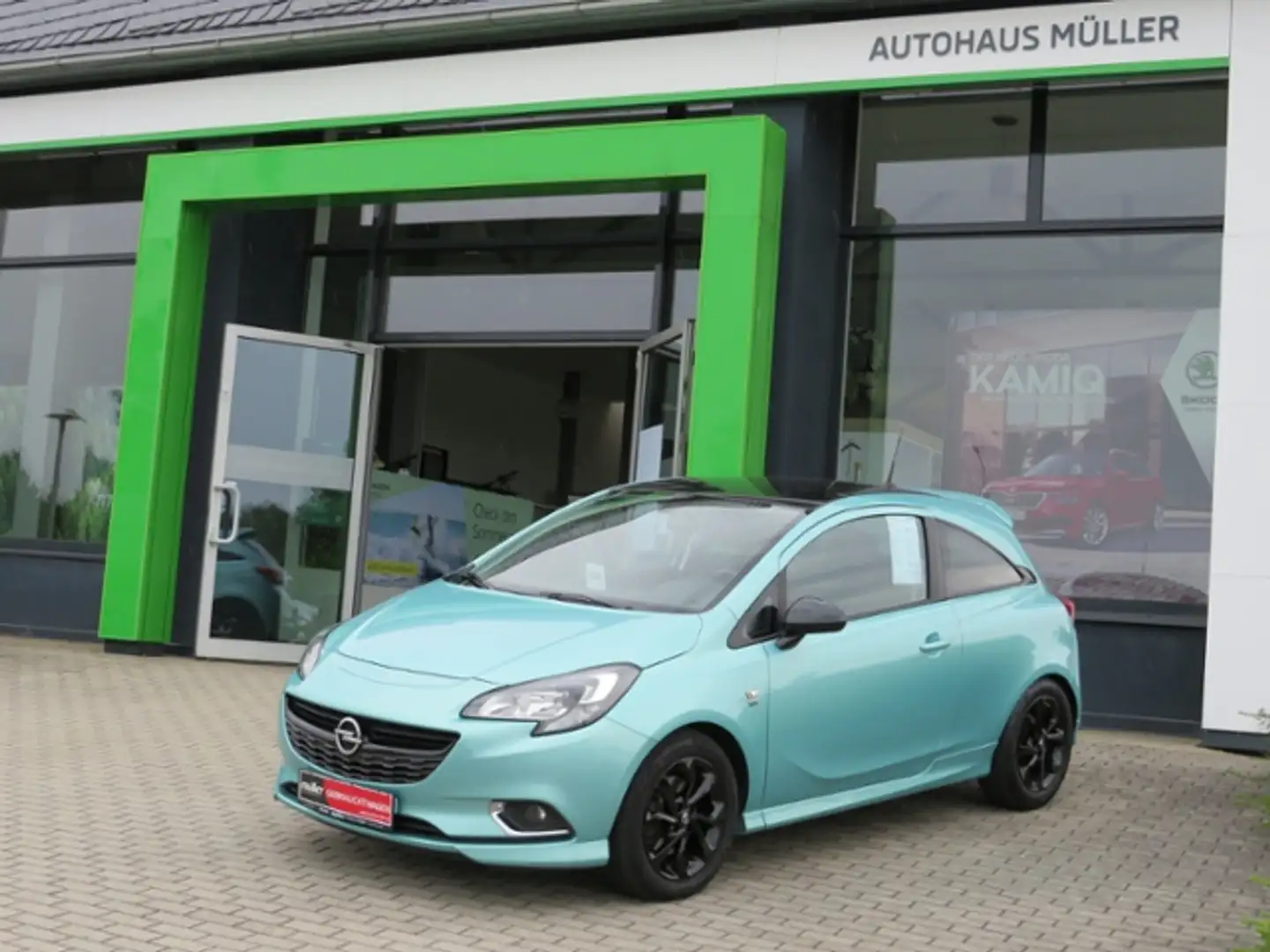 Opel Corsa E 1.4Turbo Color Edition ecoFlex 74kW Grün - 2