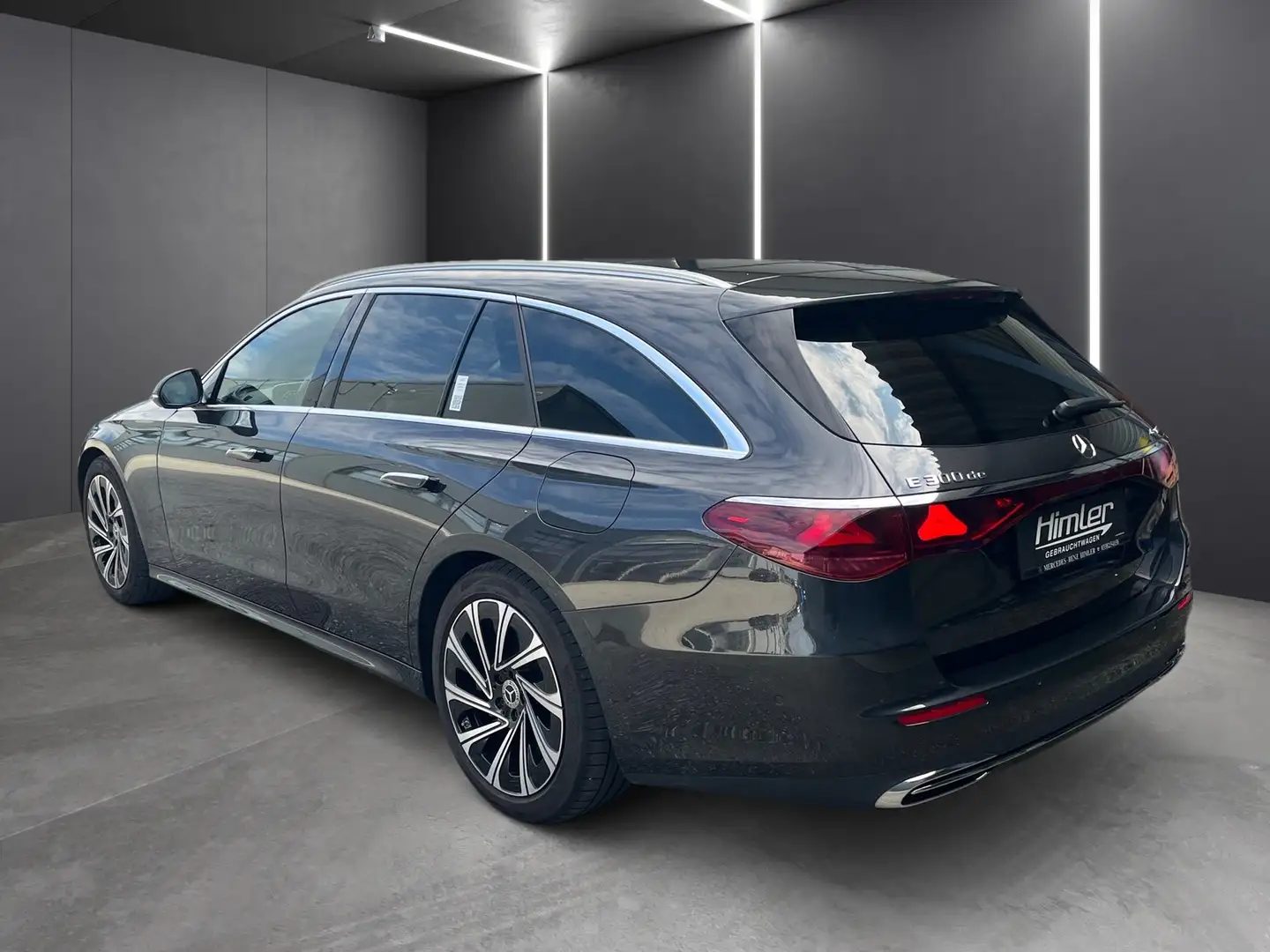Mercedes-Benz E 300 de 4M T-Modell Schwarz - 2