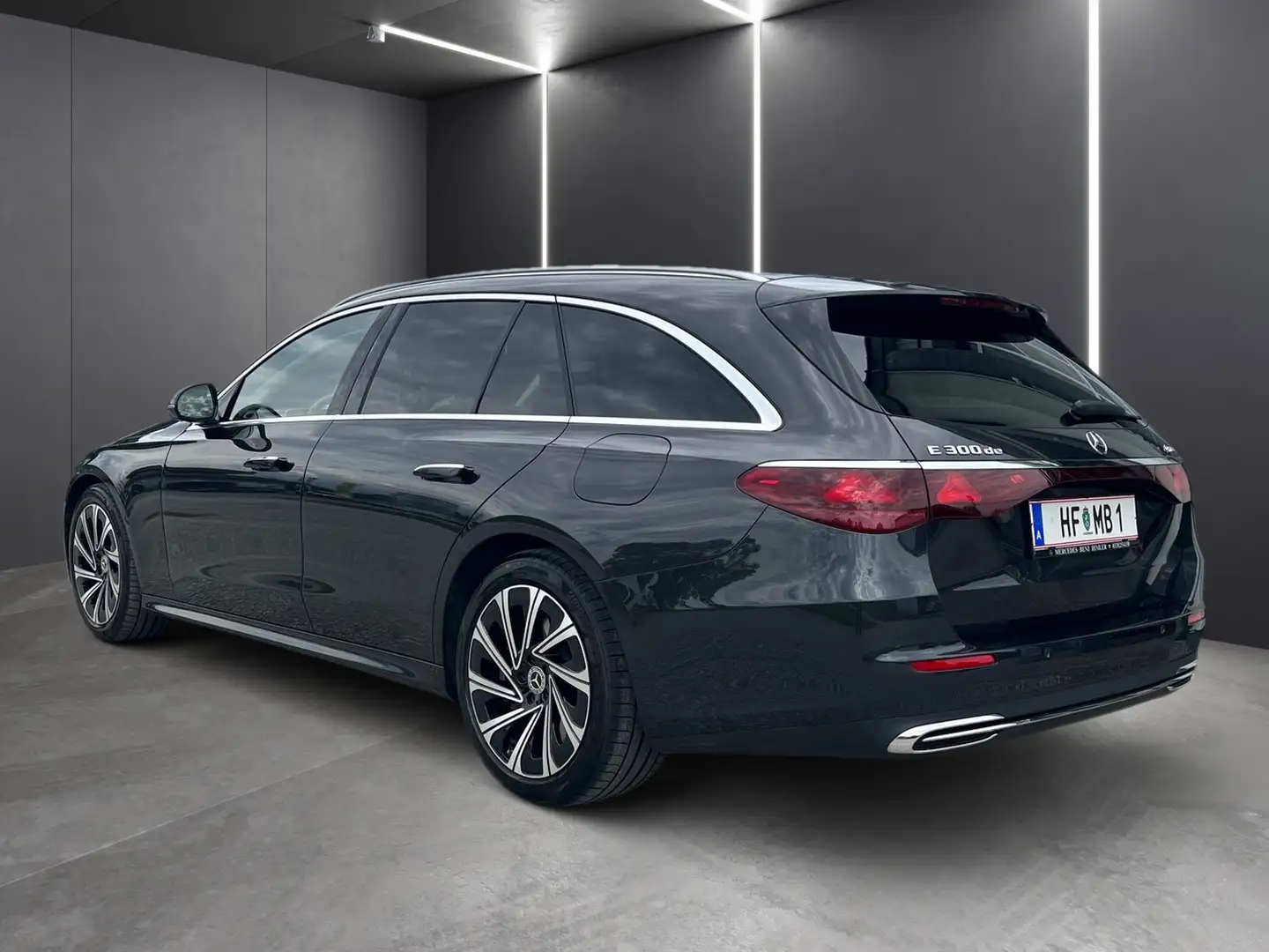 Mercedes-Benz E 300 T de 4M Schwarz - 2