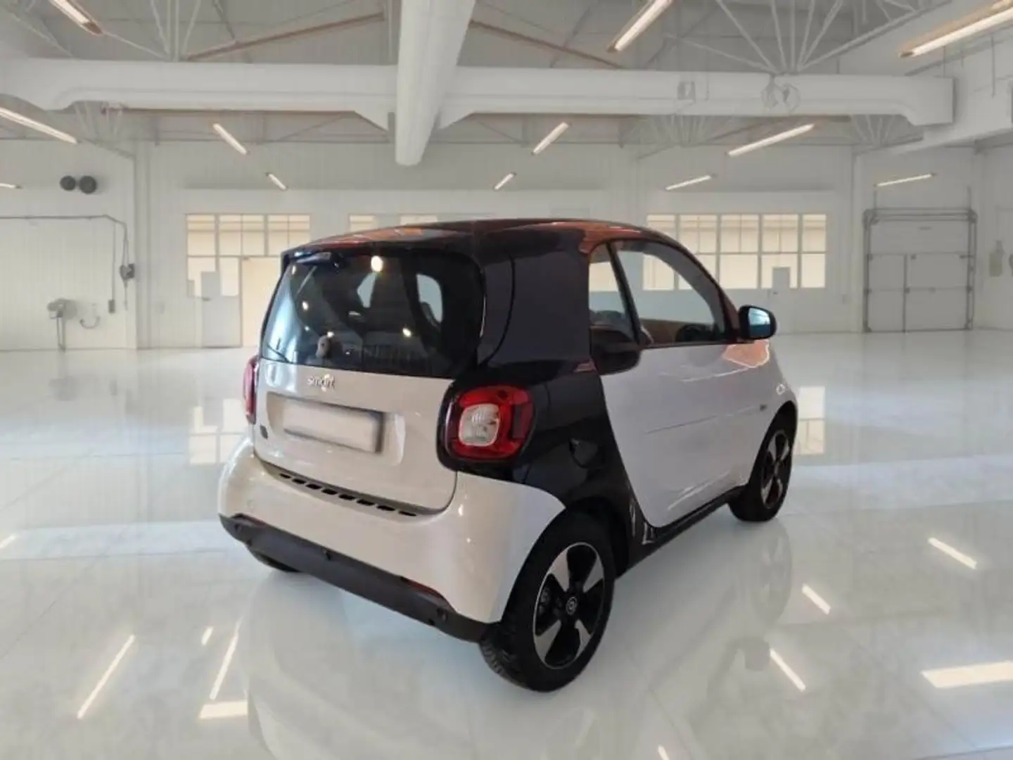 smart forTwo Fortwo eq Passion 4,6kW Bianco - 2