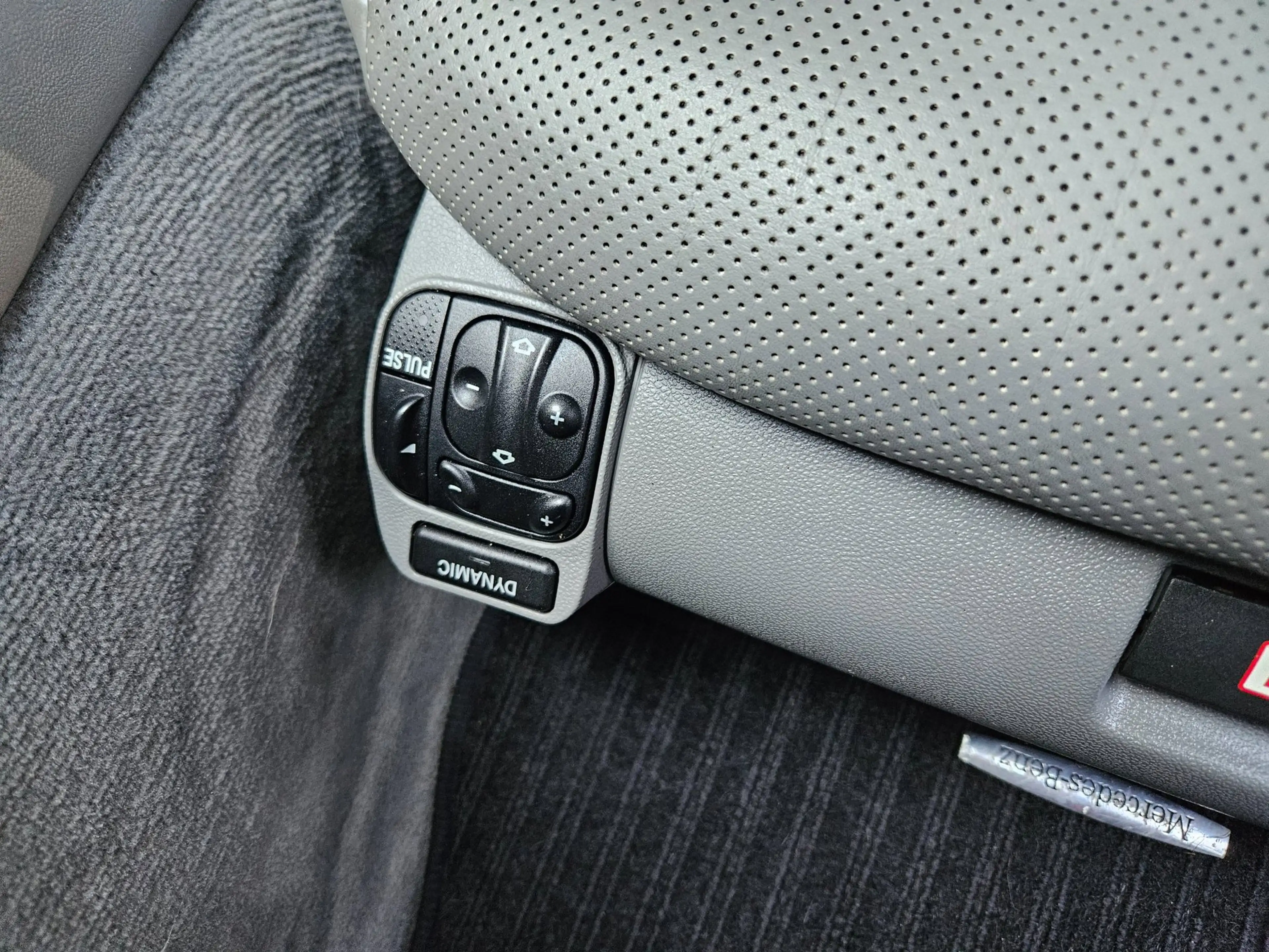 Mercedes-Benz CLS 500 AUT Harman Kardon|Schuifdak — photo 13