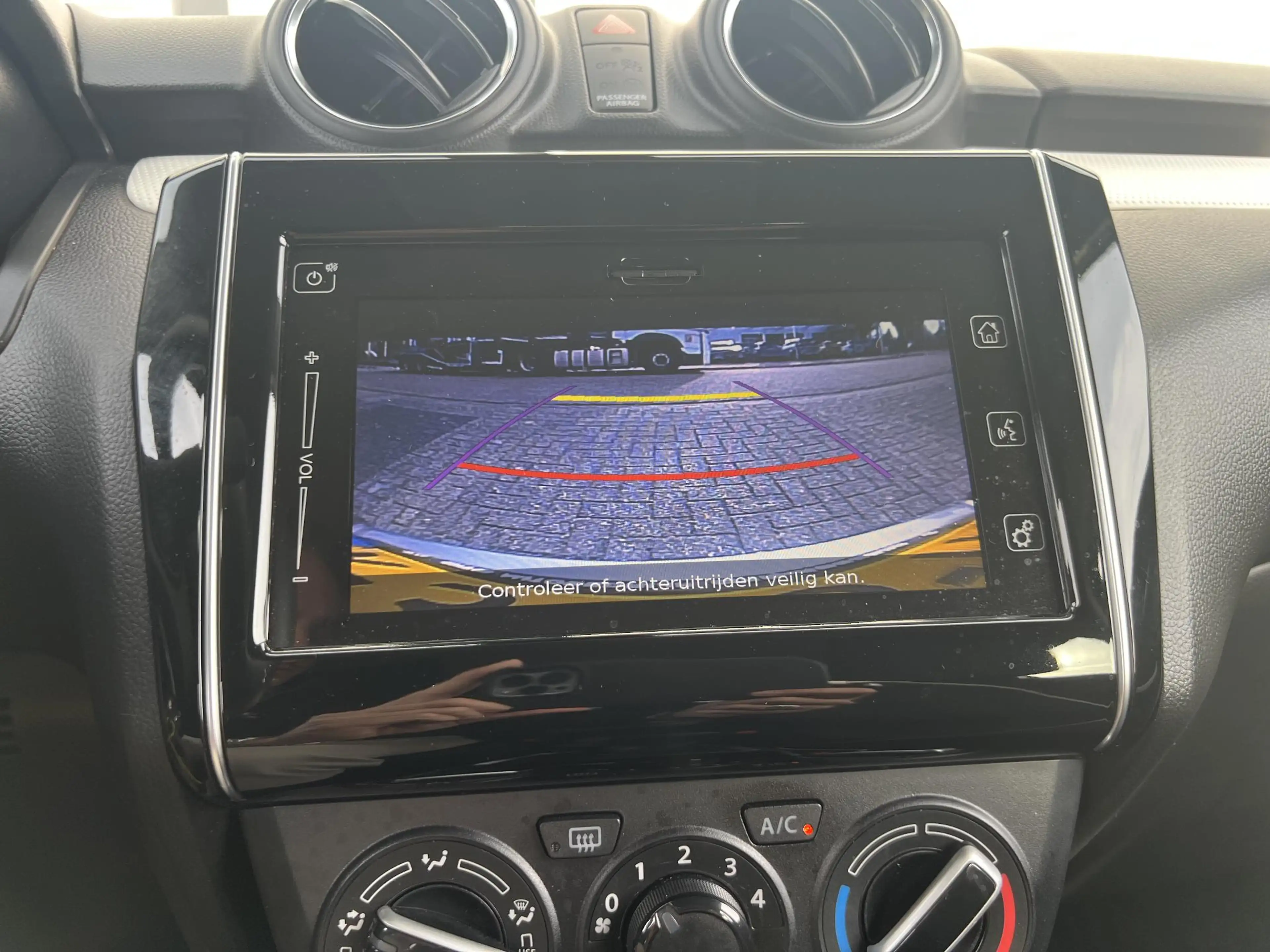 Suzuki Swift 1.2 Select Smart Hybrid | Armsteun | Apple Carplay — photo 26