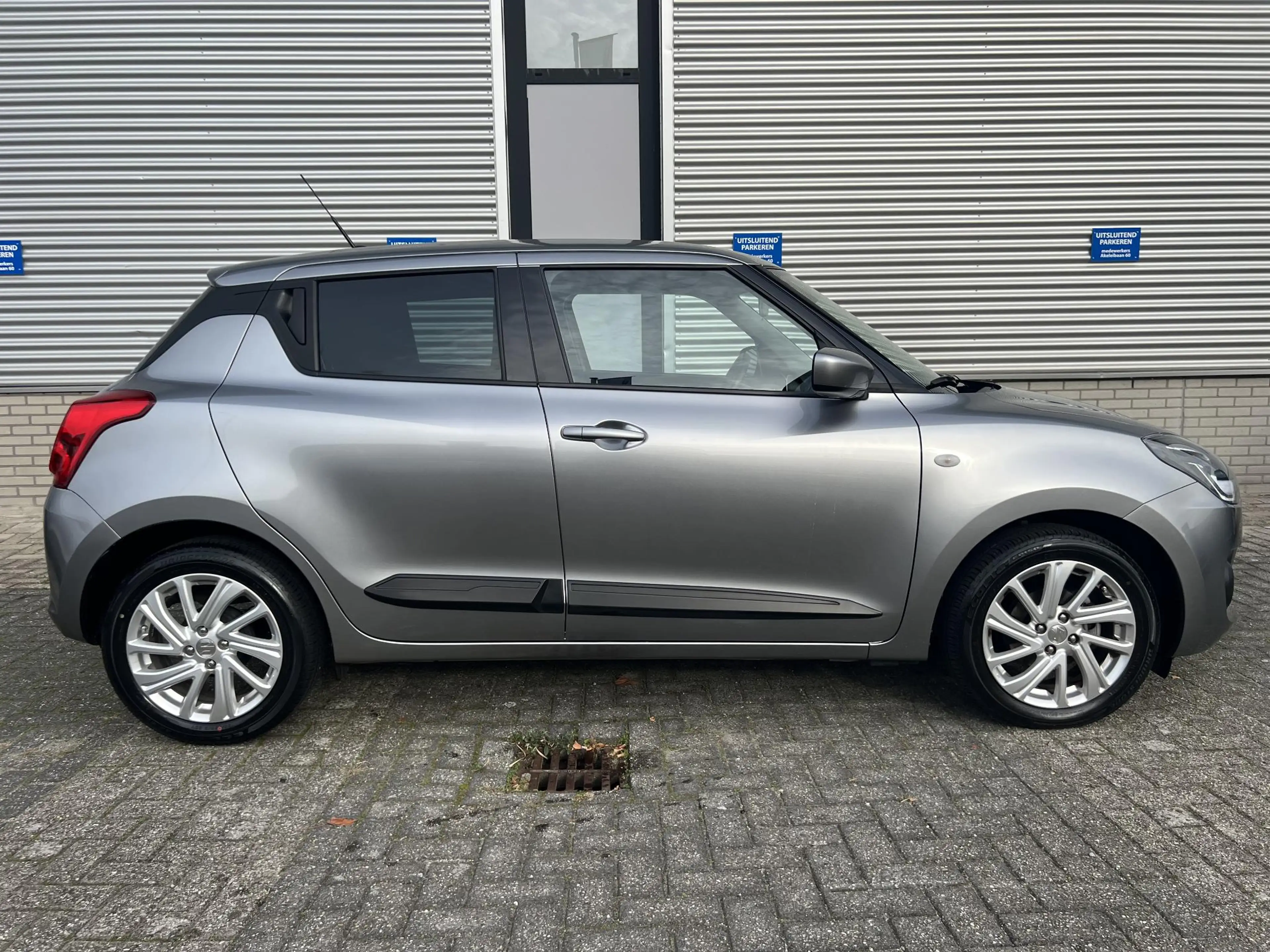 Suzuki Swift 1.2 Select Smart Hybrid | Armsteun | Apple Carplay — photo 6
