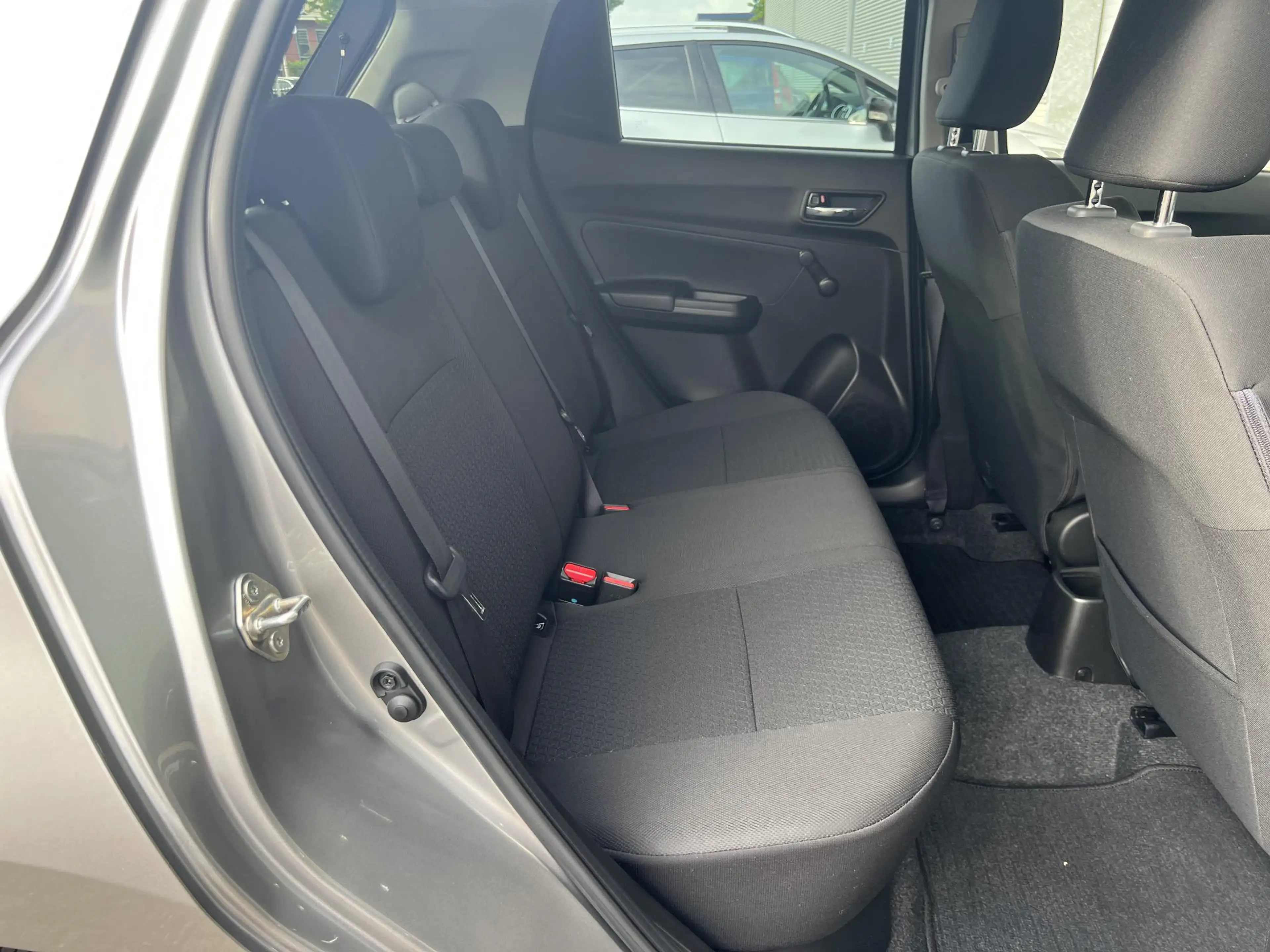 Suzuki Swift 1.2 Select Smart Hybrid | Armsteun | Apple Carplay — photo 12