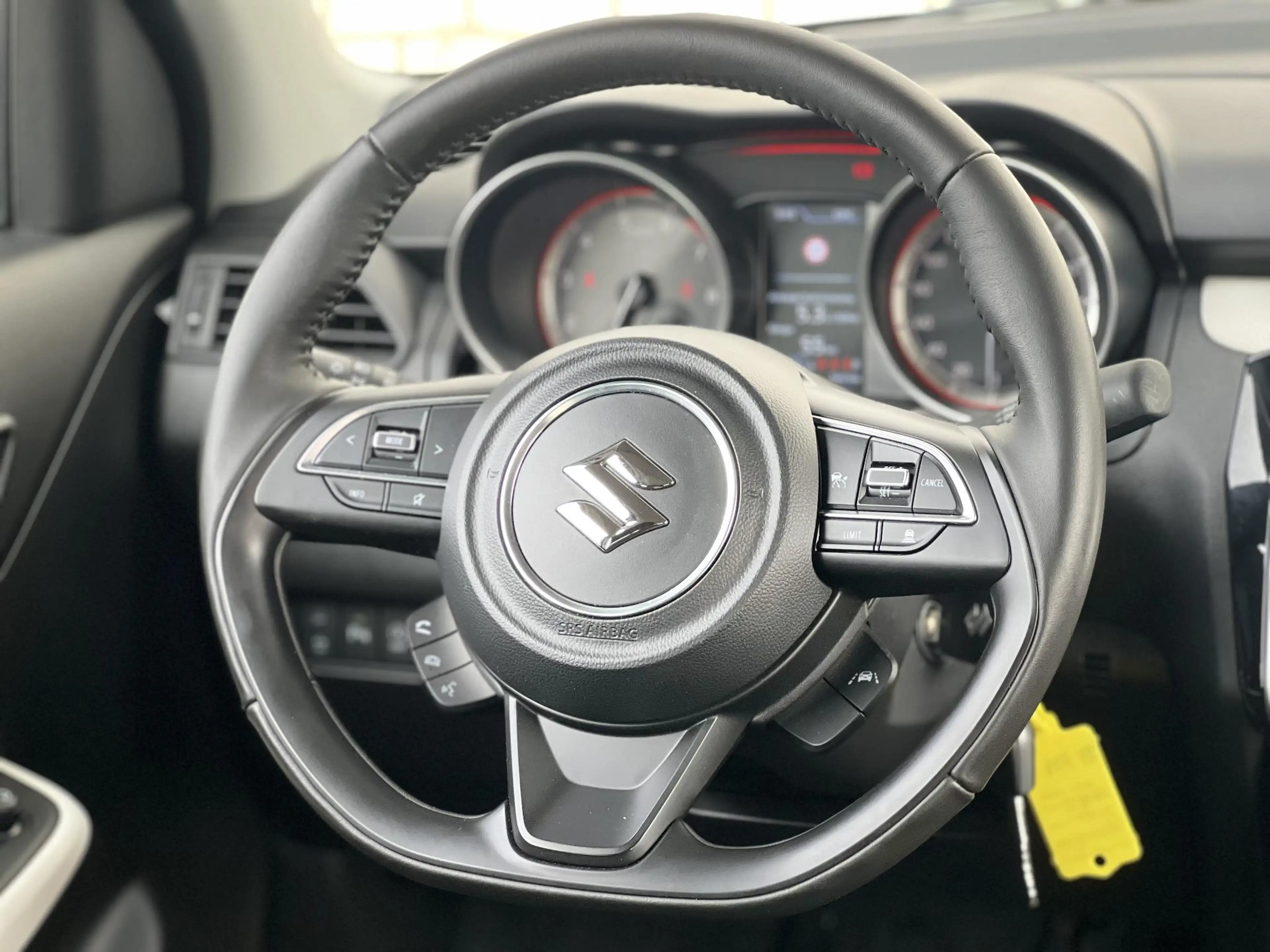Suzuki Swift 1.2 Select Smart Hybrid | Armsteun | Apple Carplay — photo 17