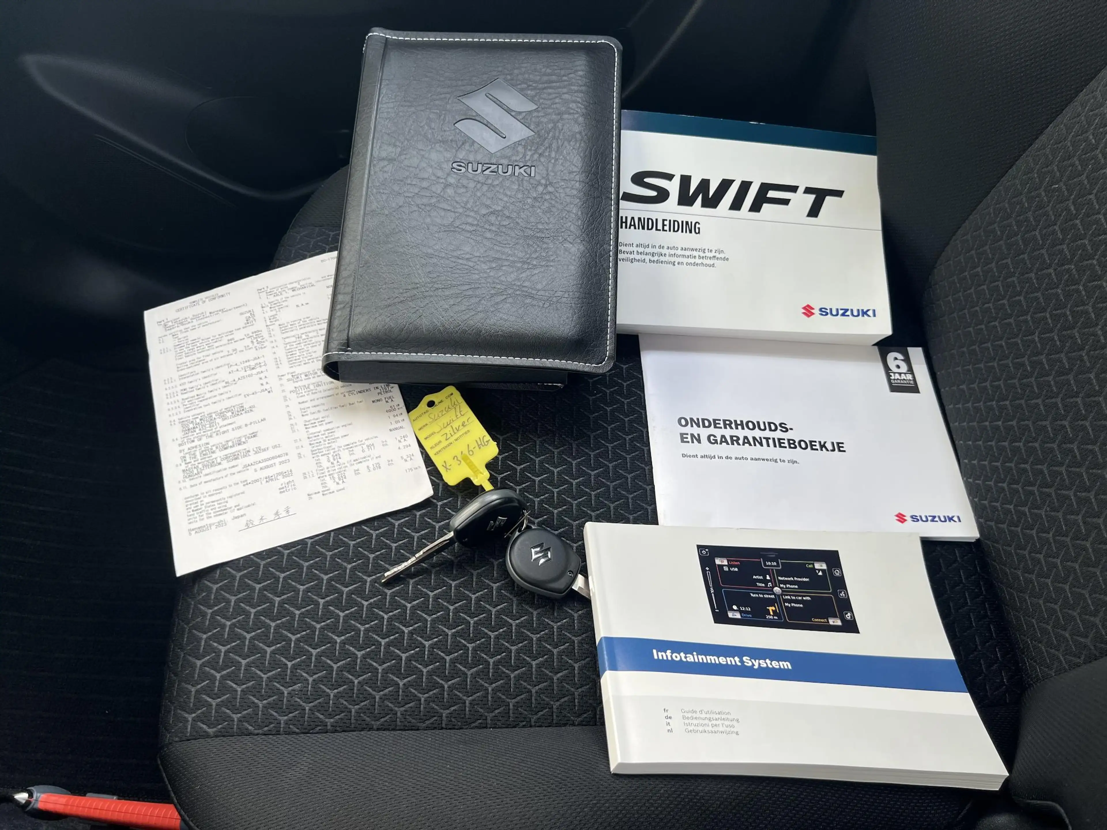 Suzuki Swift 1.2 Select Smart Hybrid | Armsteun | Apple Carplay — photo 29