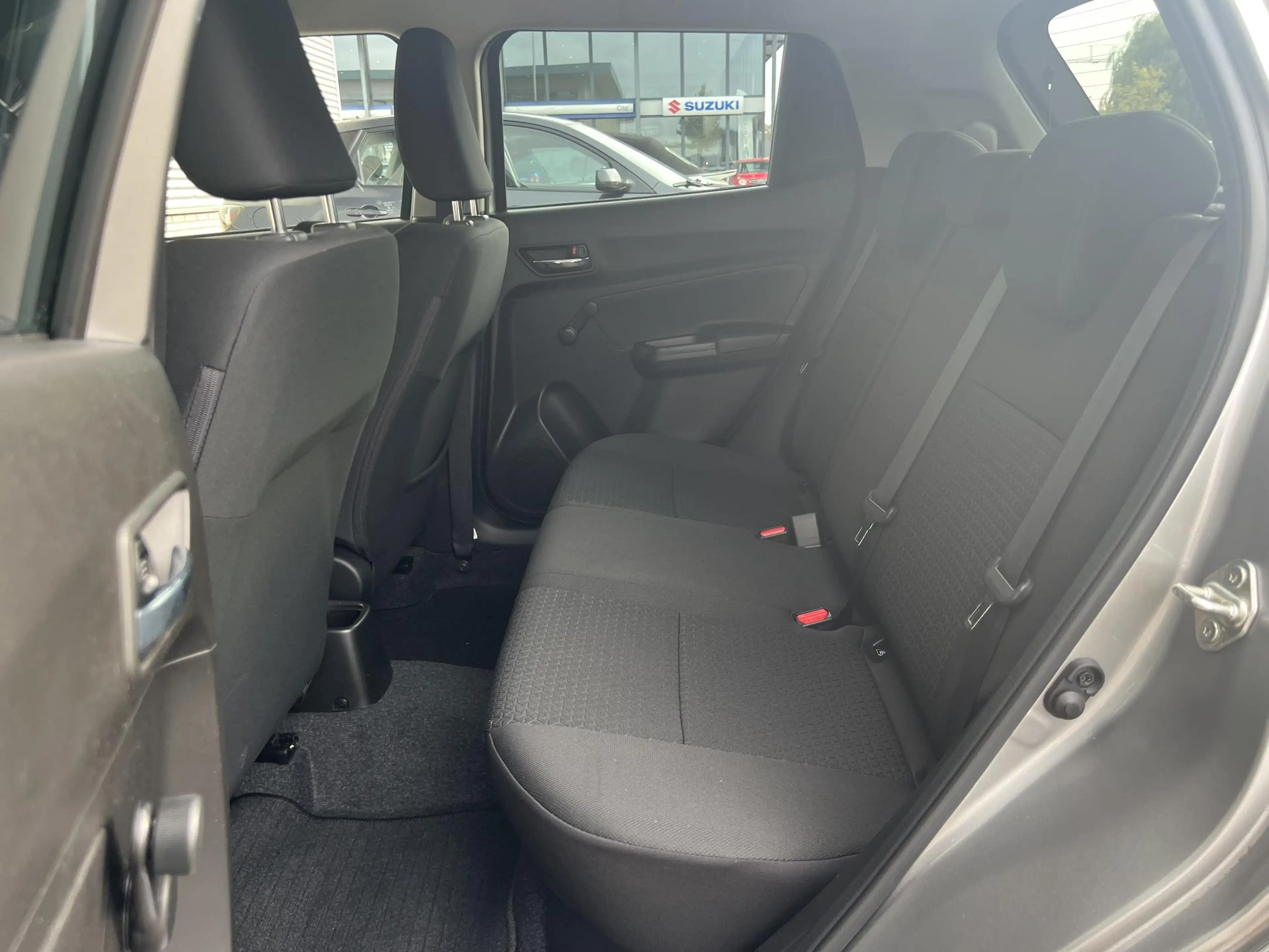 Suzuki Swift 1.2 Select Smart Hybrid | Armsteun | Apple Carplay — photo 9
